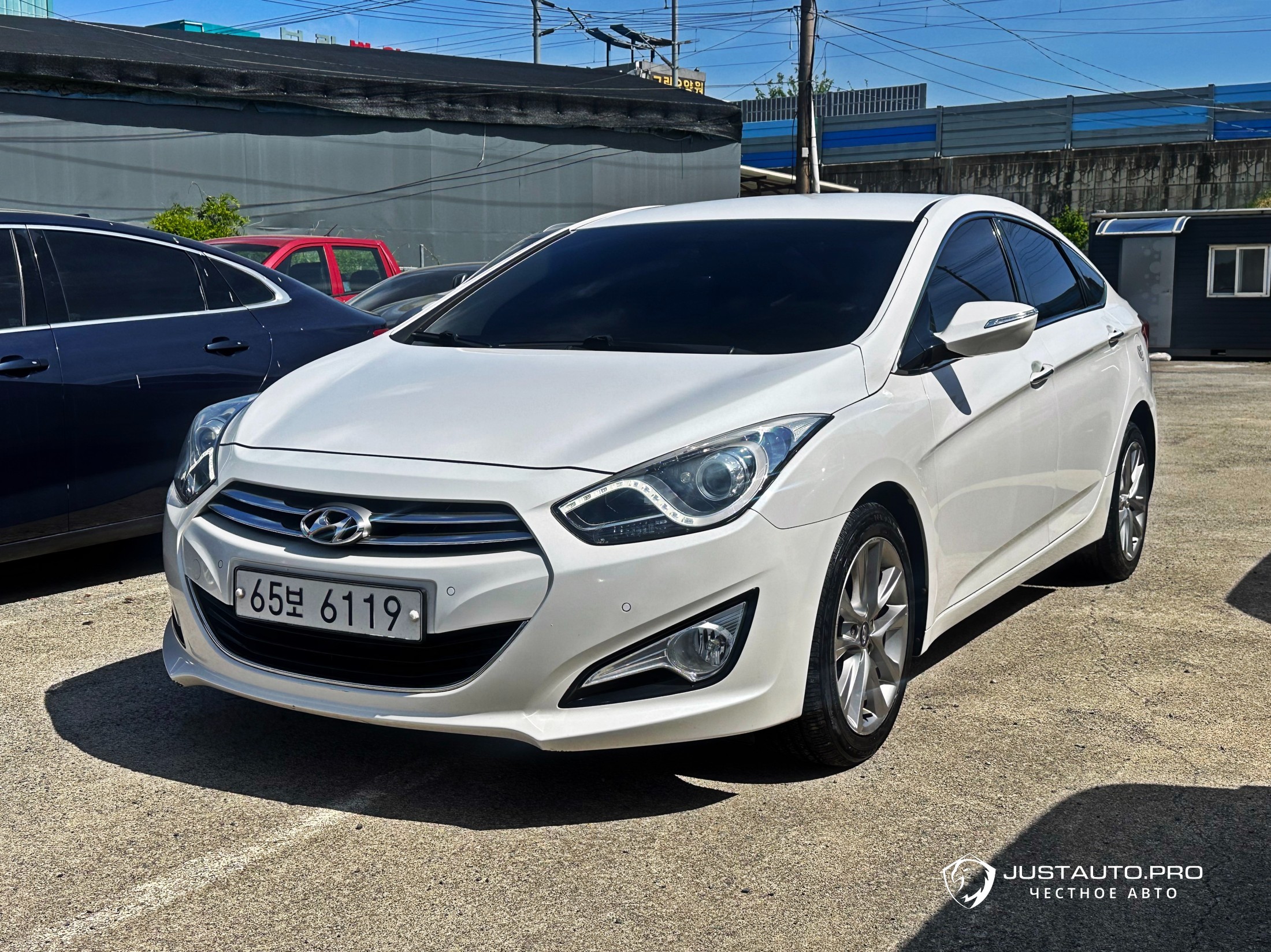Автомобиль Hyundai i40
