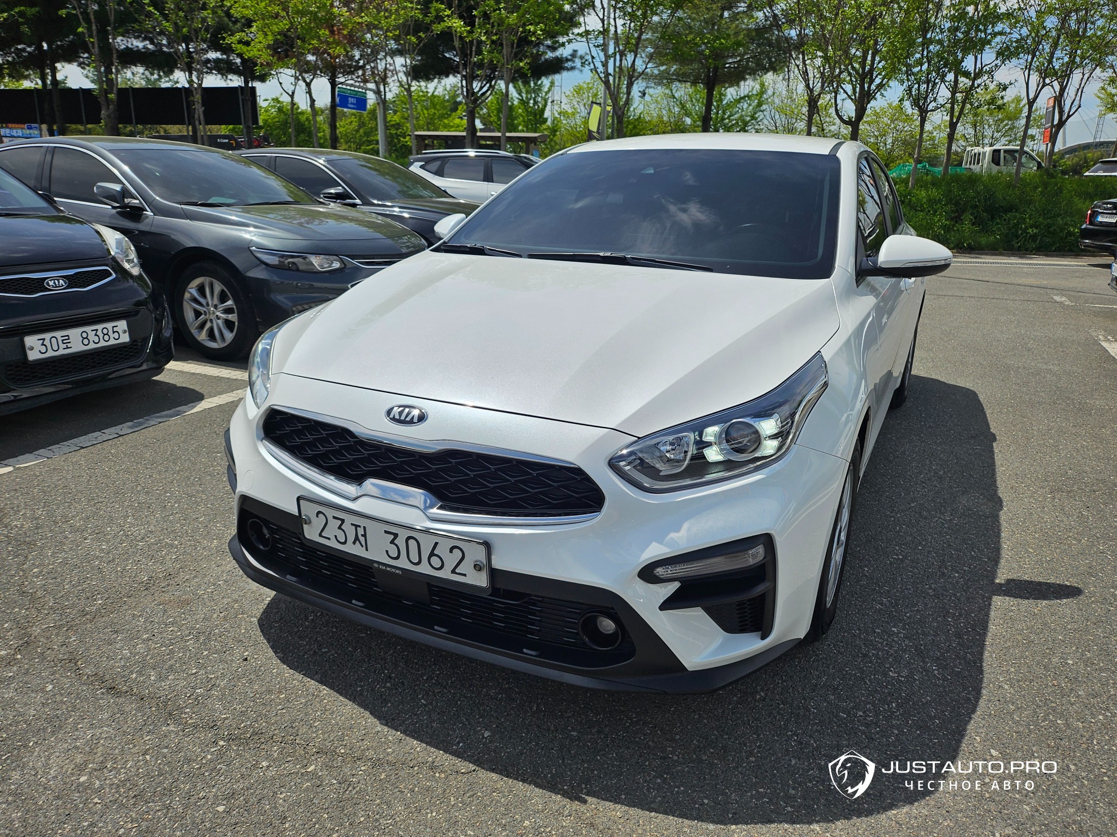 Автомобиль Kia K3