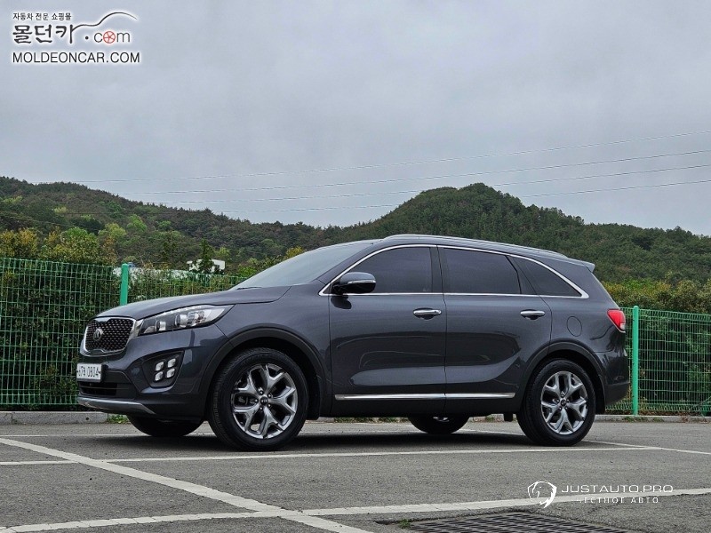 Автомобиль Kia Sorento