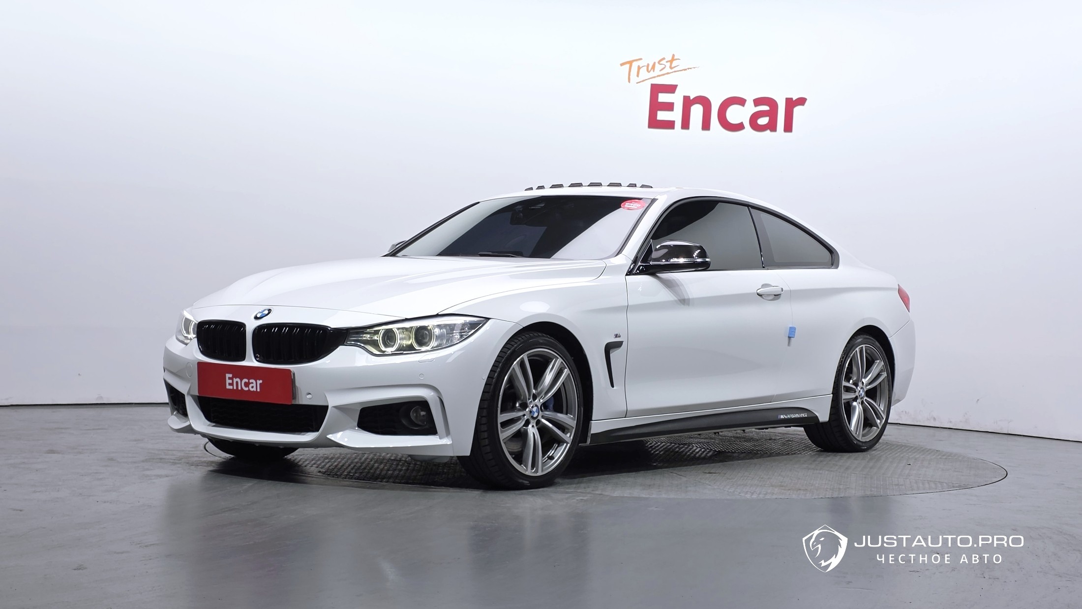 Автомобиль BMW 4-Series