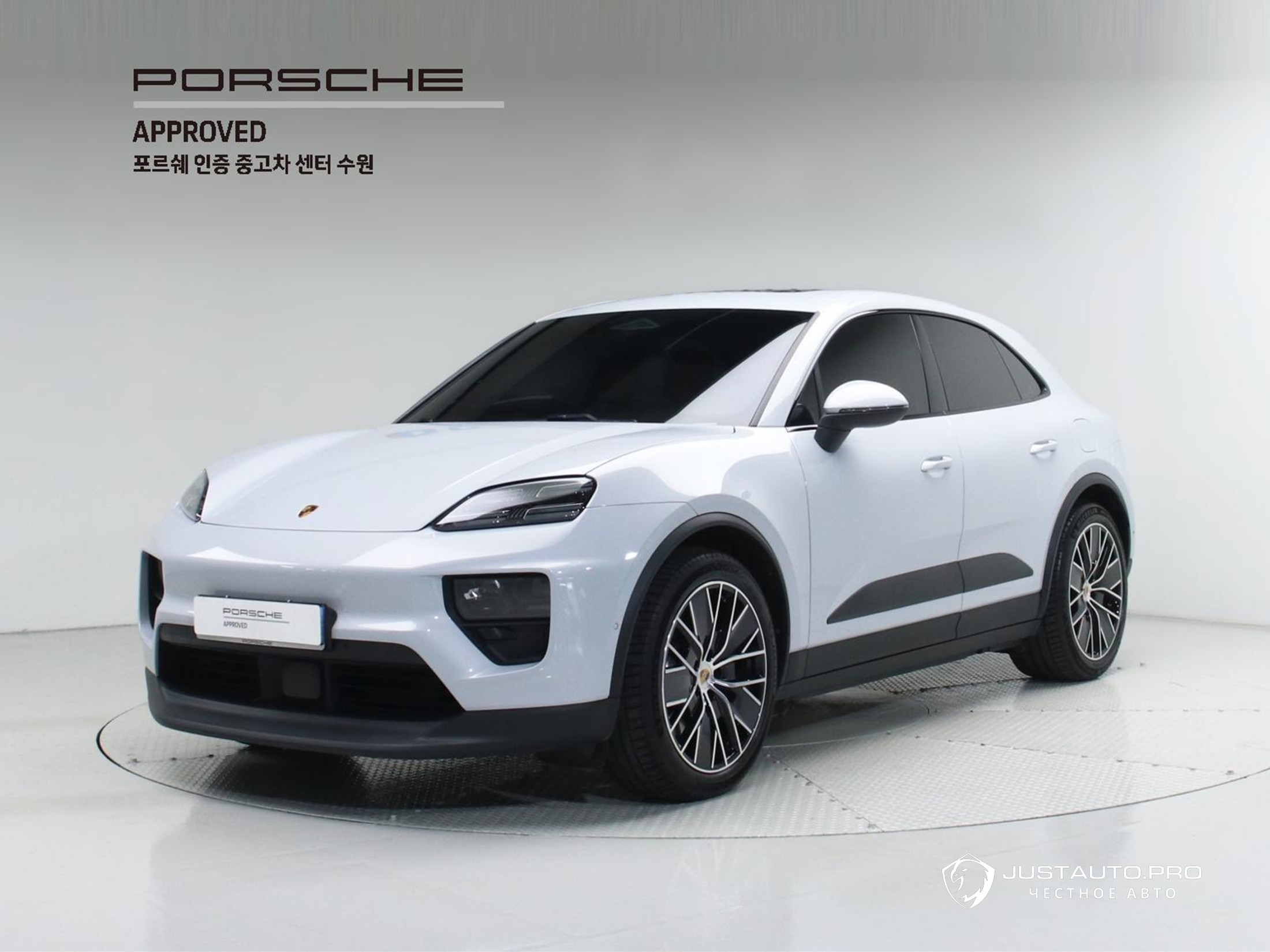 Автомобиль Porsche Macan