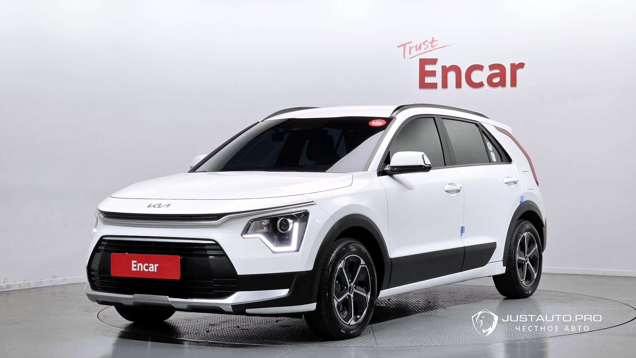Автомобиль Kia Niro