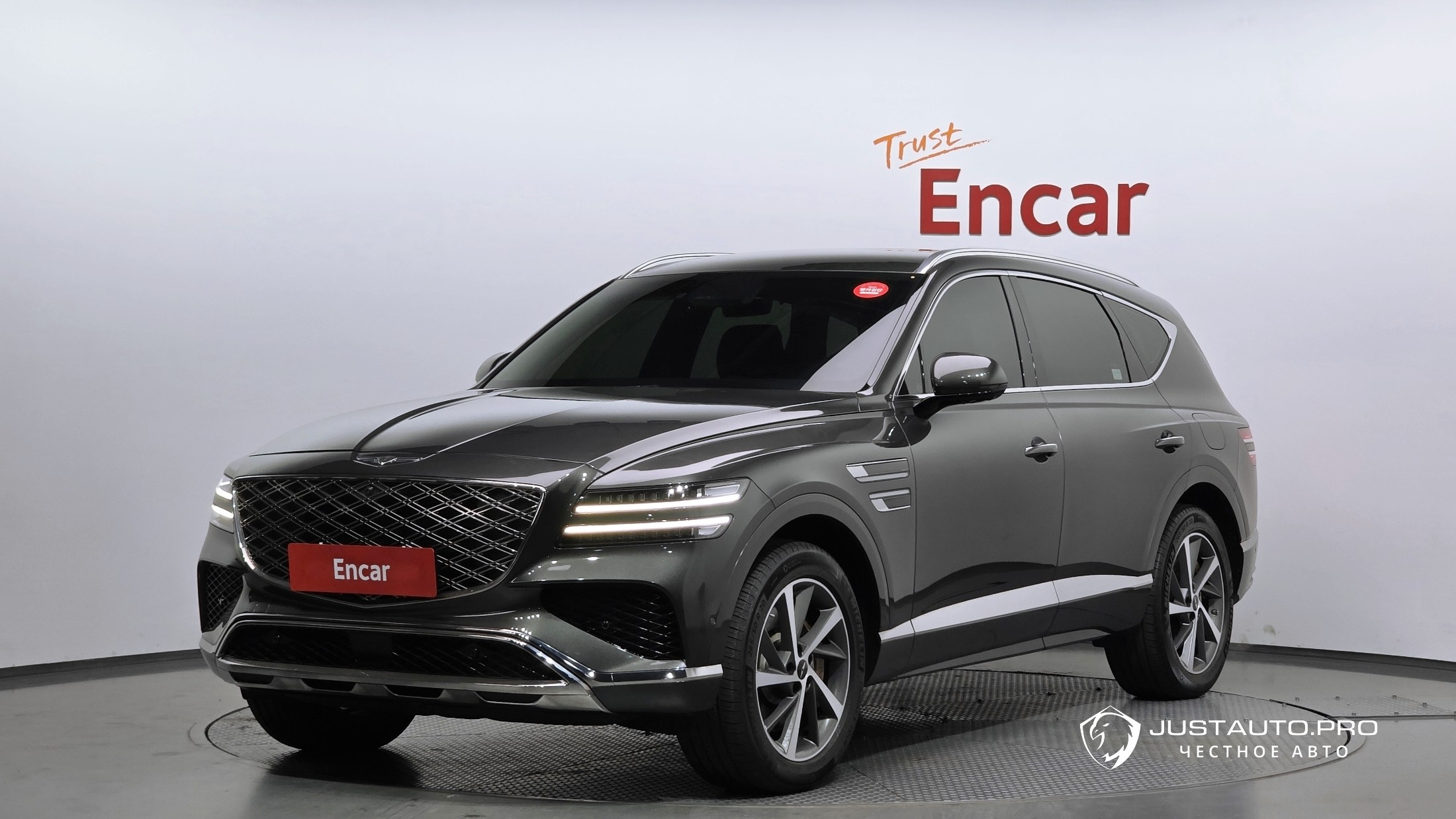 Автомобиль Genesis GV80