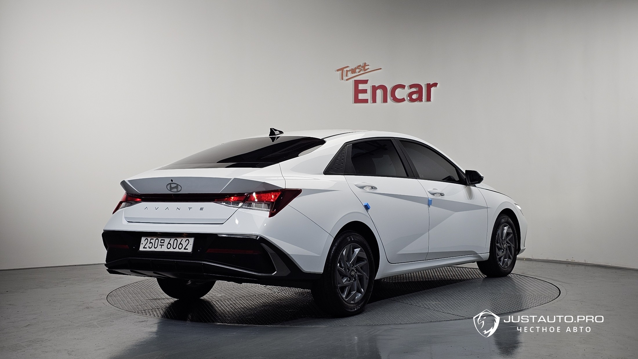 Автомобиль Hyundai AVANTE