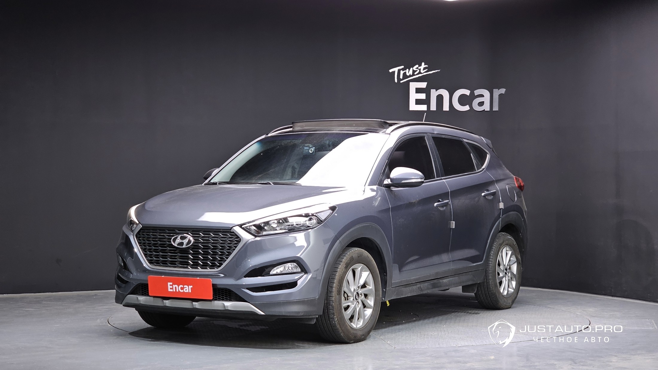 Автомобиль Hyundai Tucson