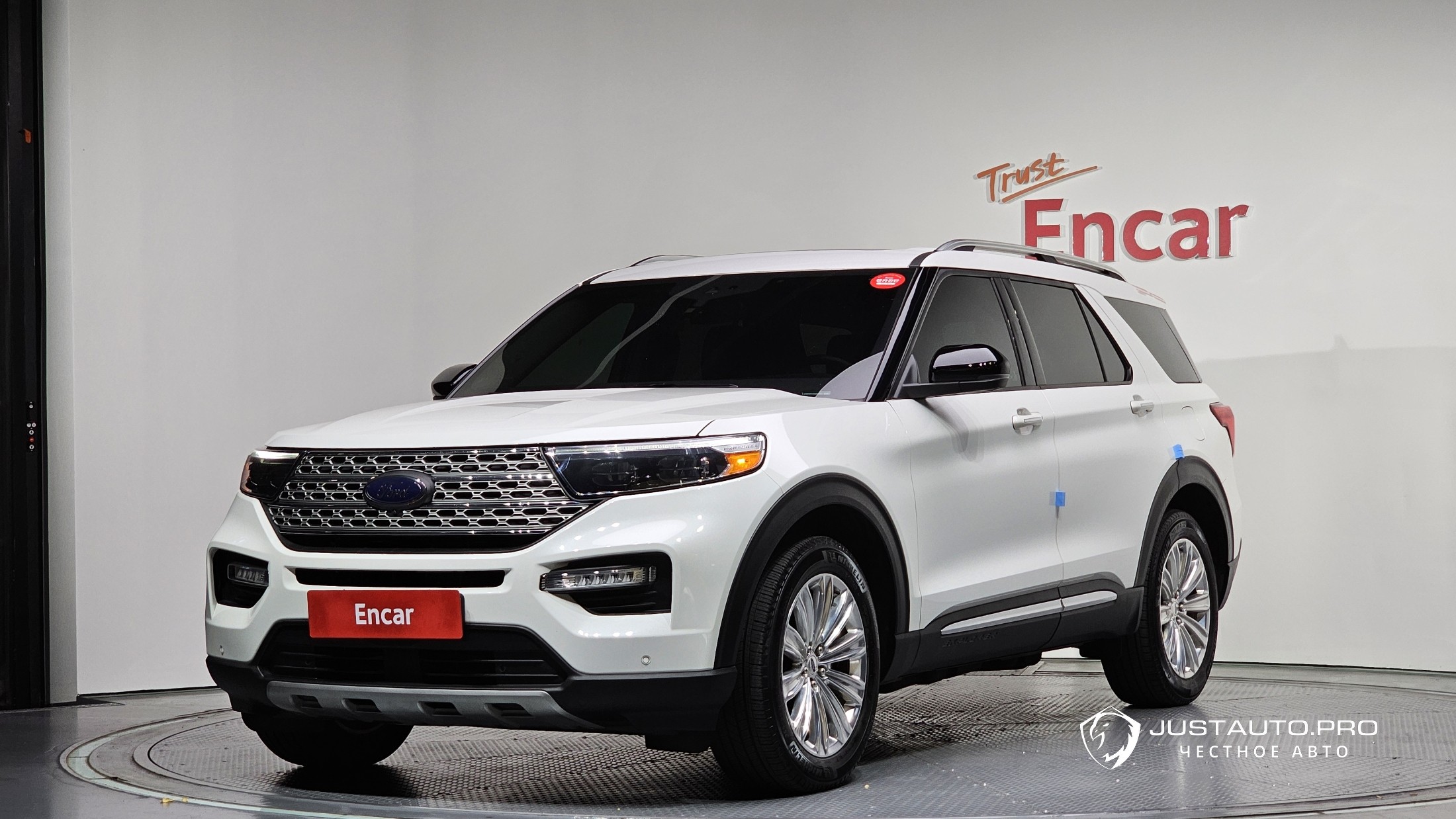 Автомобиль Ford Explorer