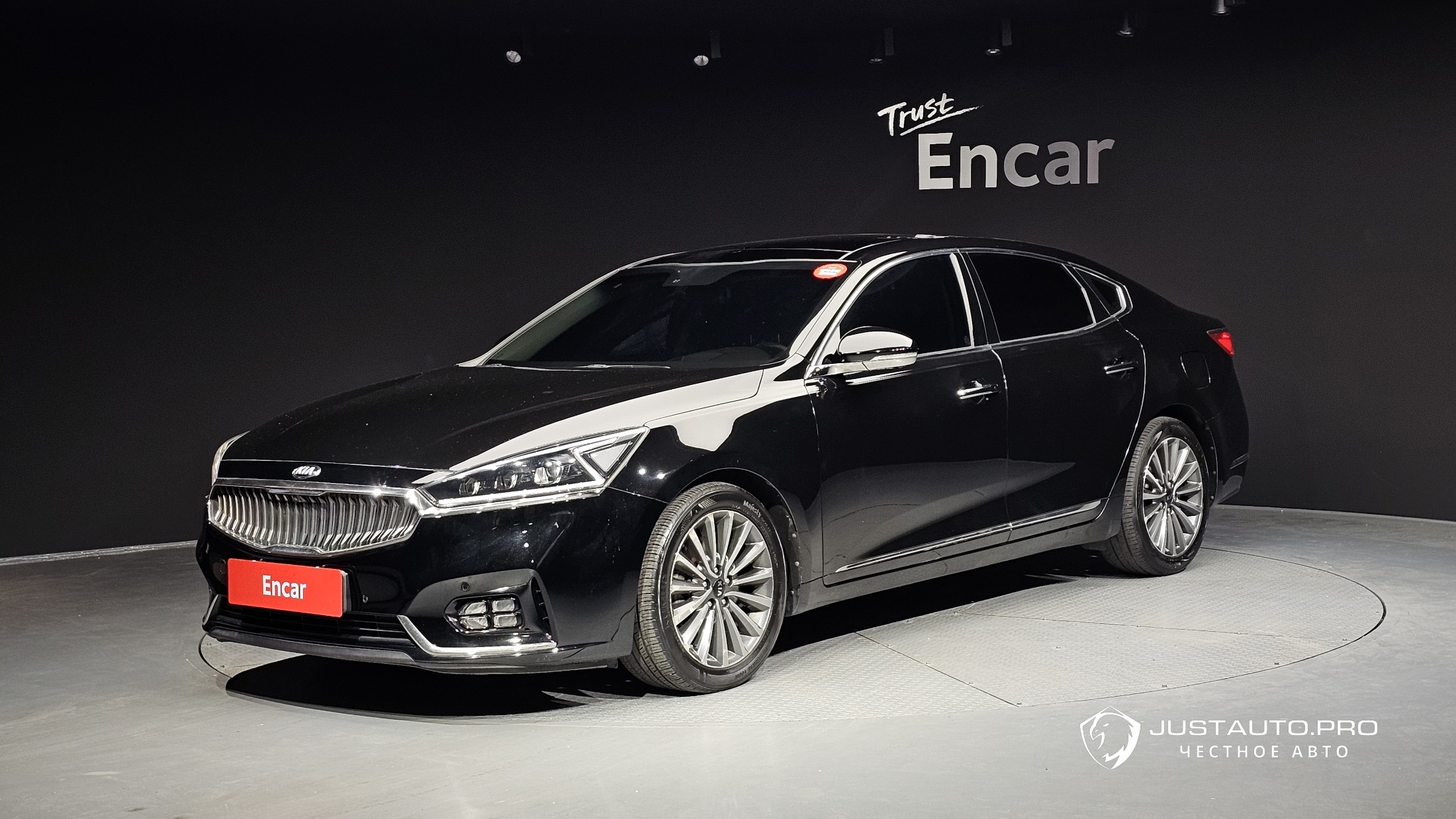Автомобиль Kia K7