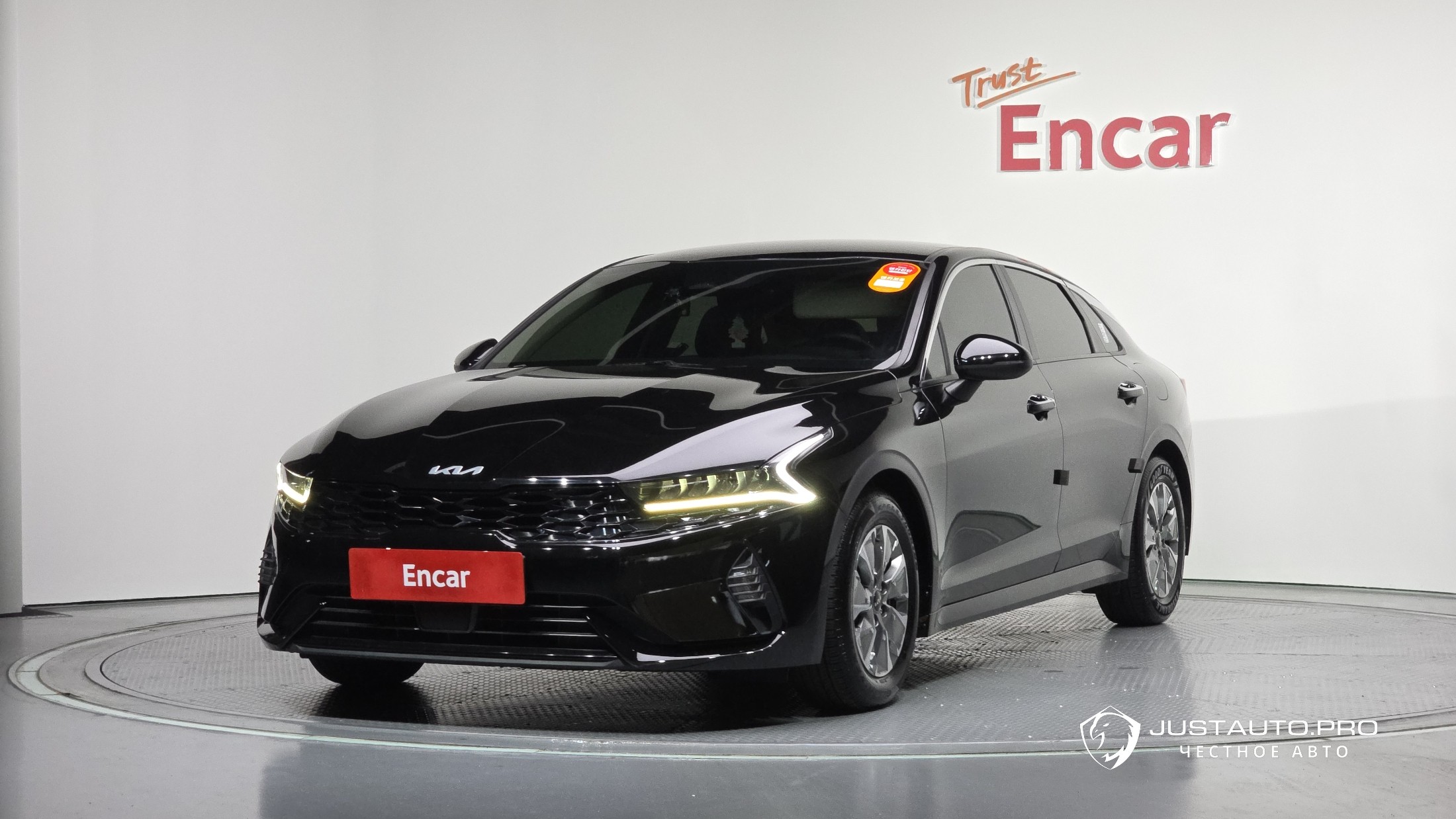 Автомобиль Kia K5