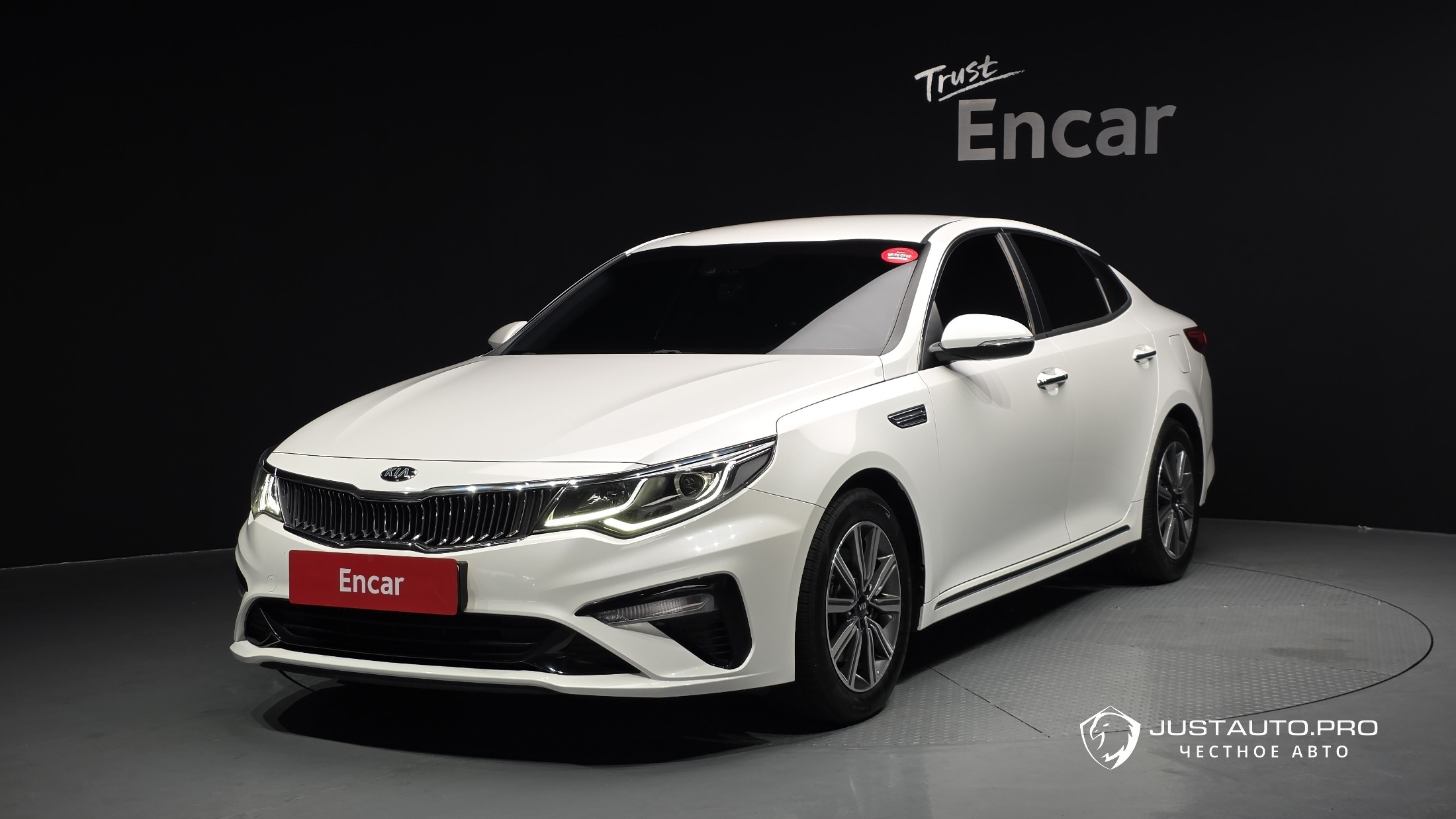 Автомобиль Kia K5