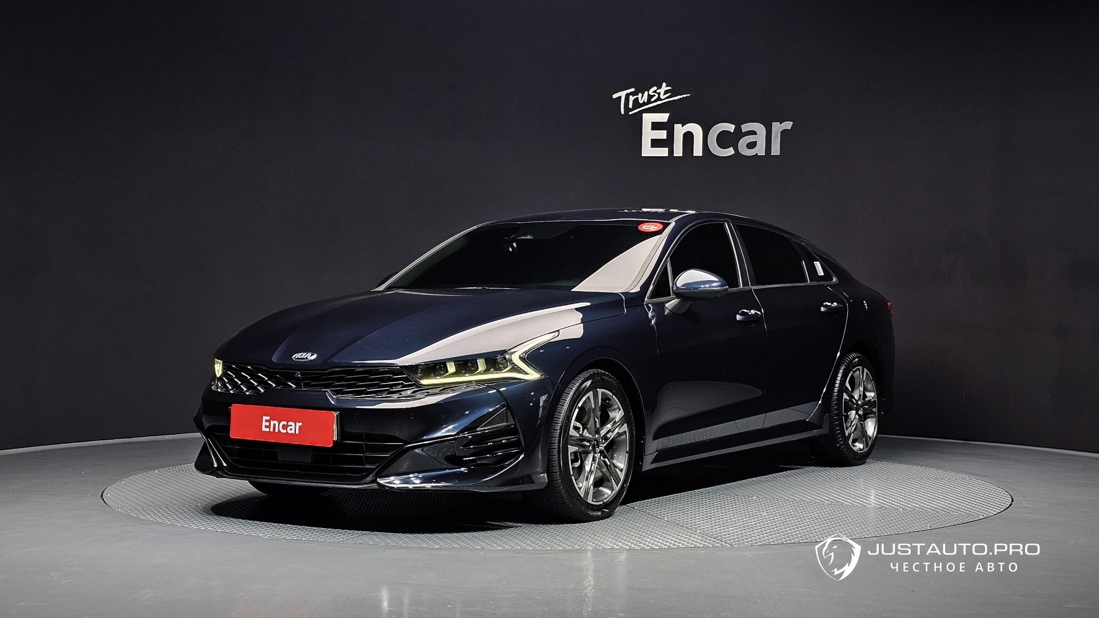 Автомобиль Kia K5