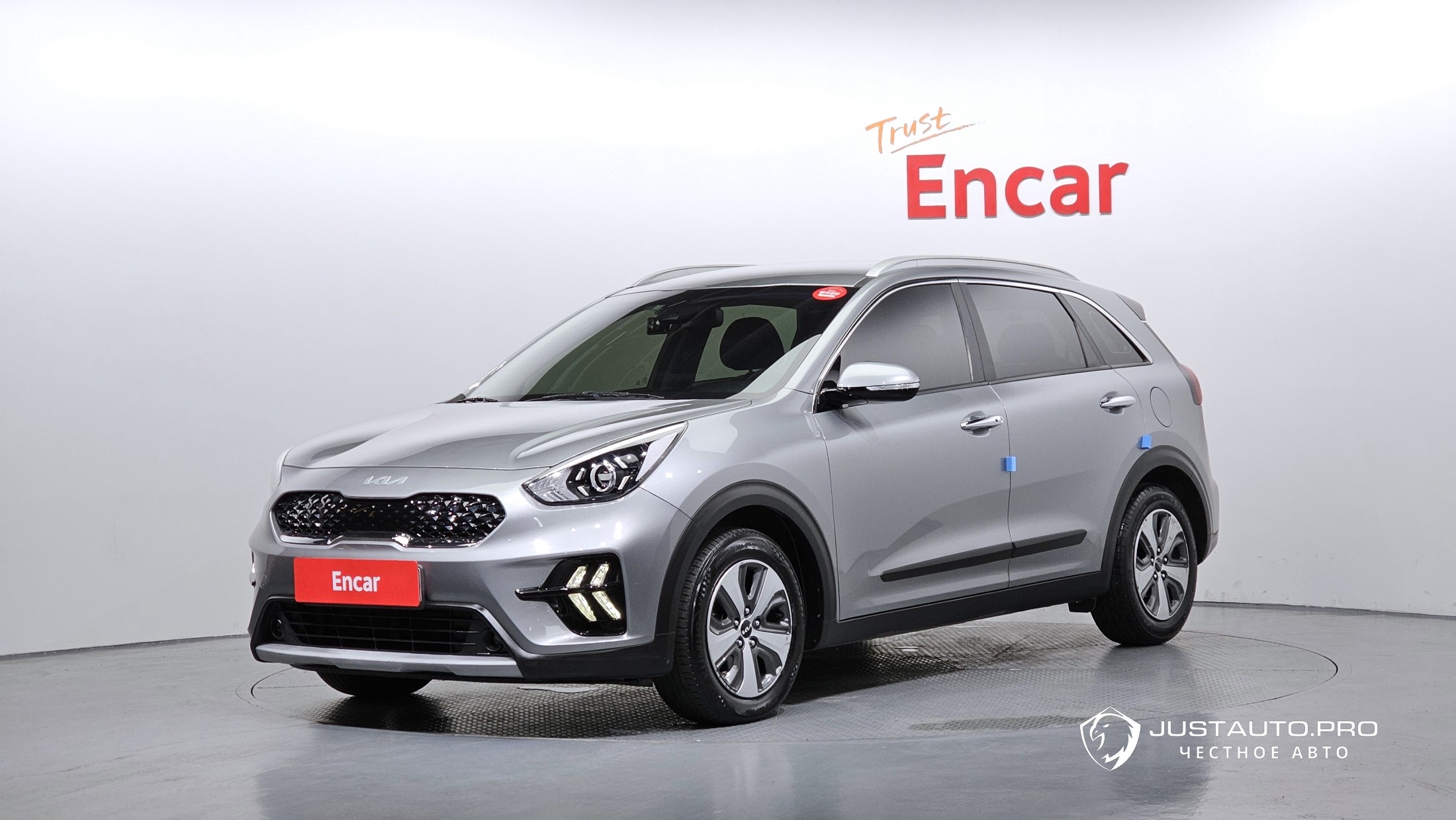 Автомобиль Kia Niro