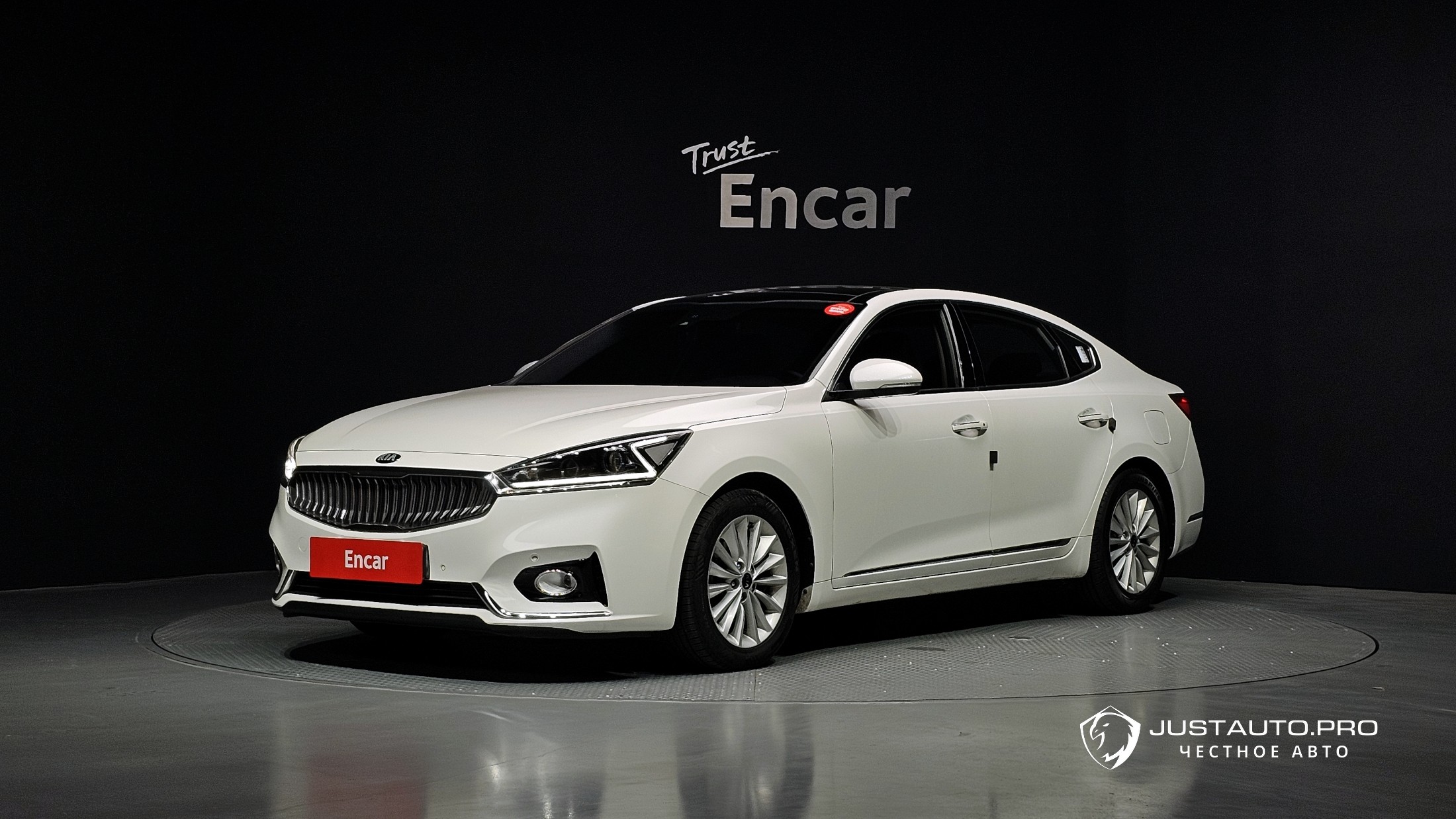Автомобиль Kia K7