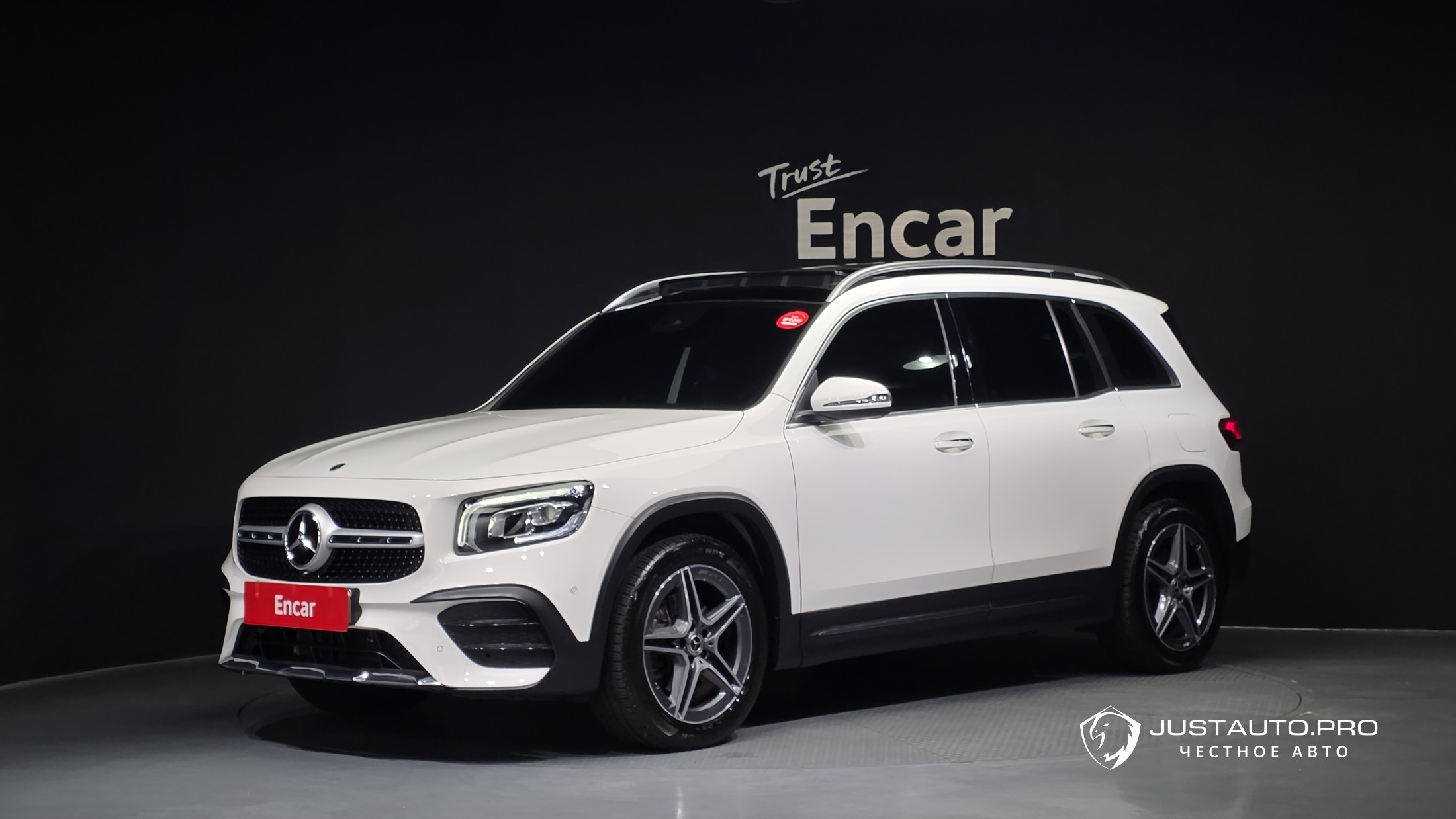 Автомобиль Mercedes-Benz GLB-Class