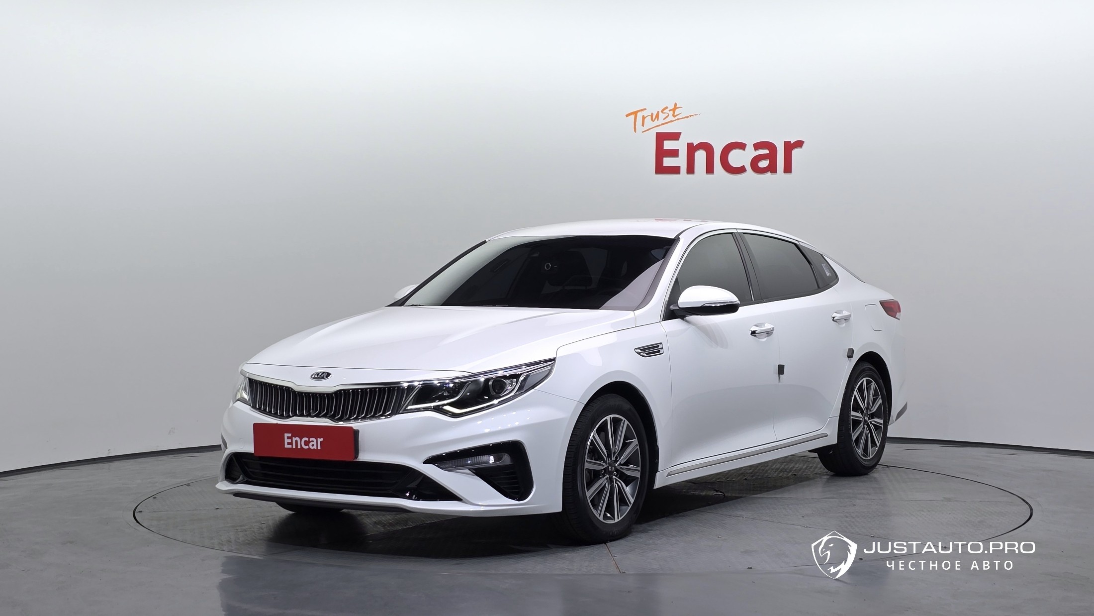 Автомобиль Kia K5