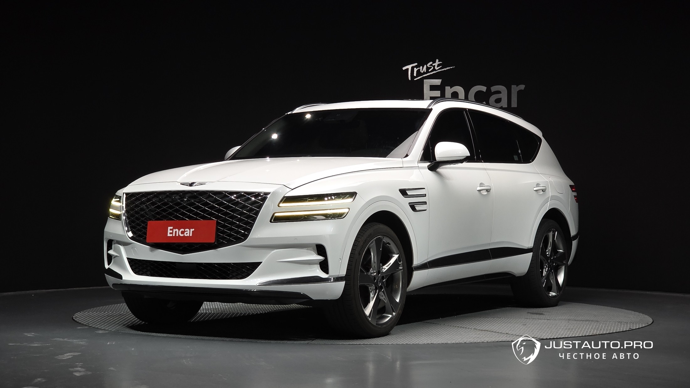 Автомобиль Genesis GV80