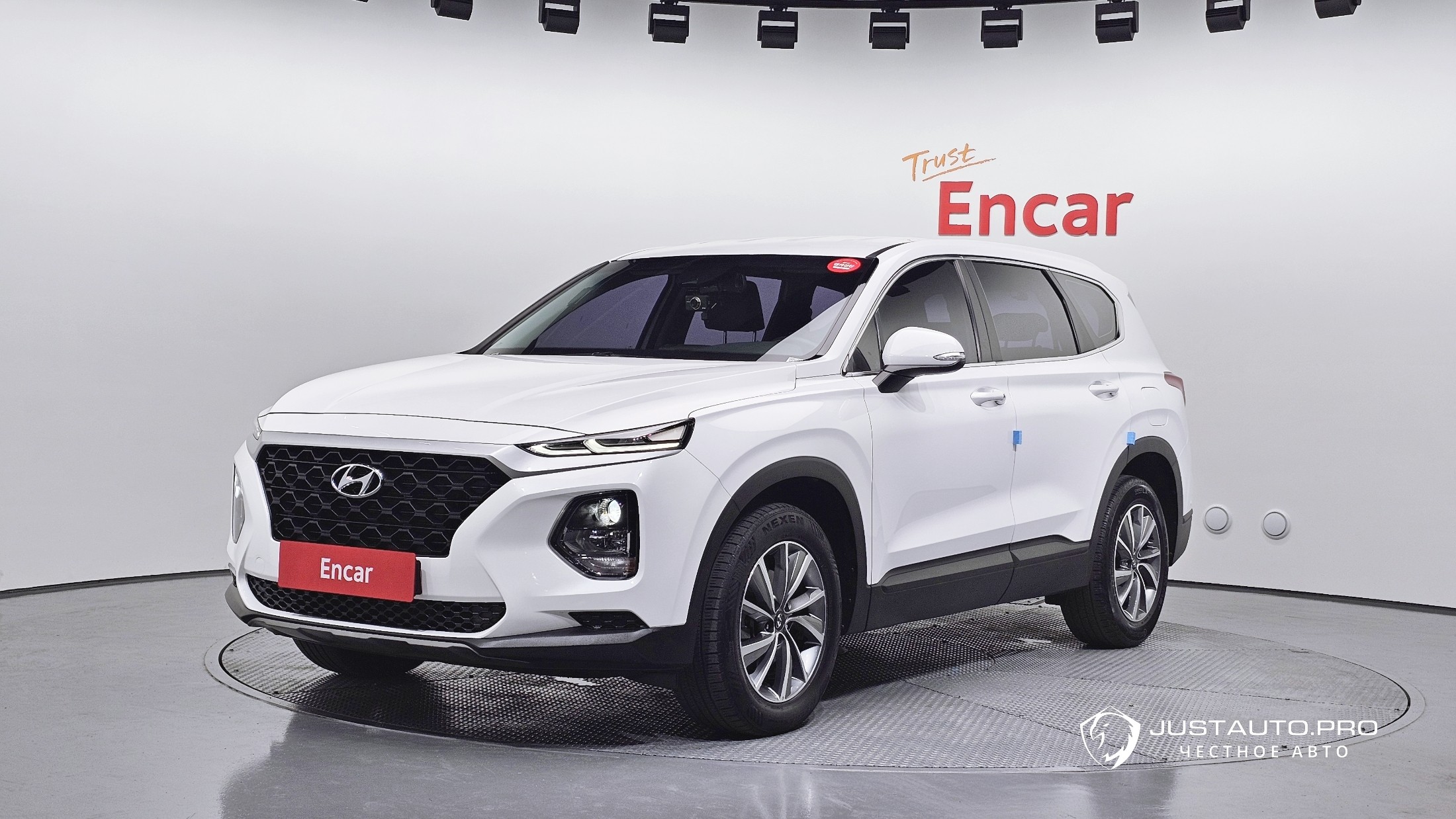 Автомобиль Hyundai Santafe