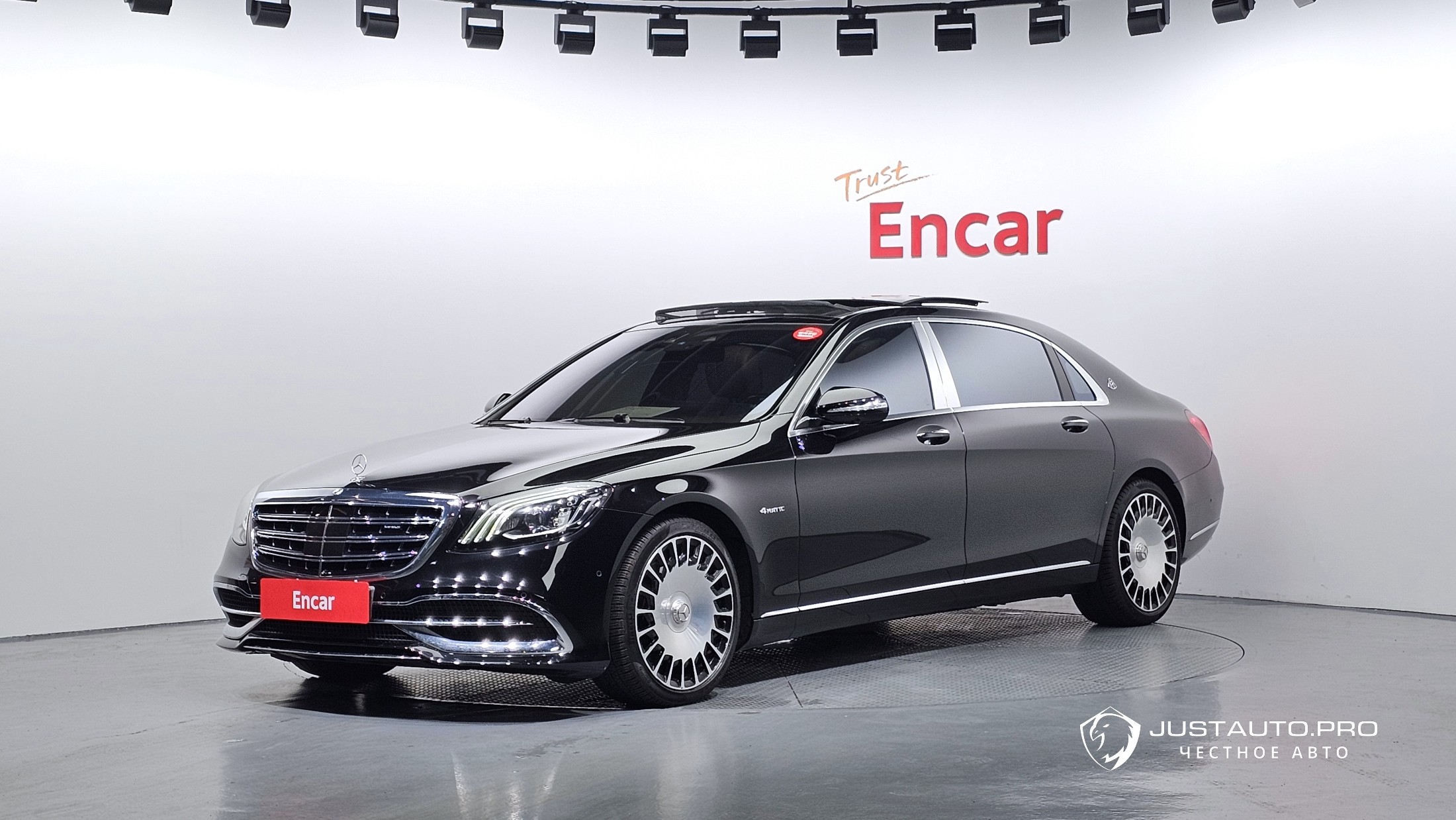 Автомобиль Mercedes-Benz S-Class