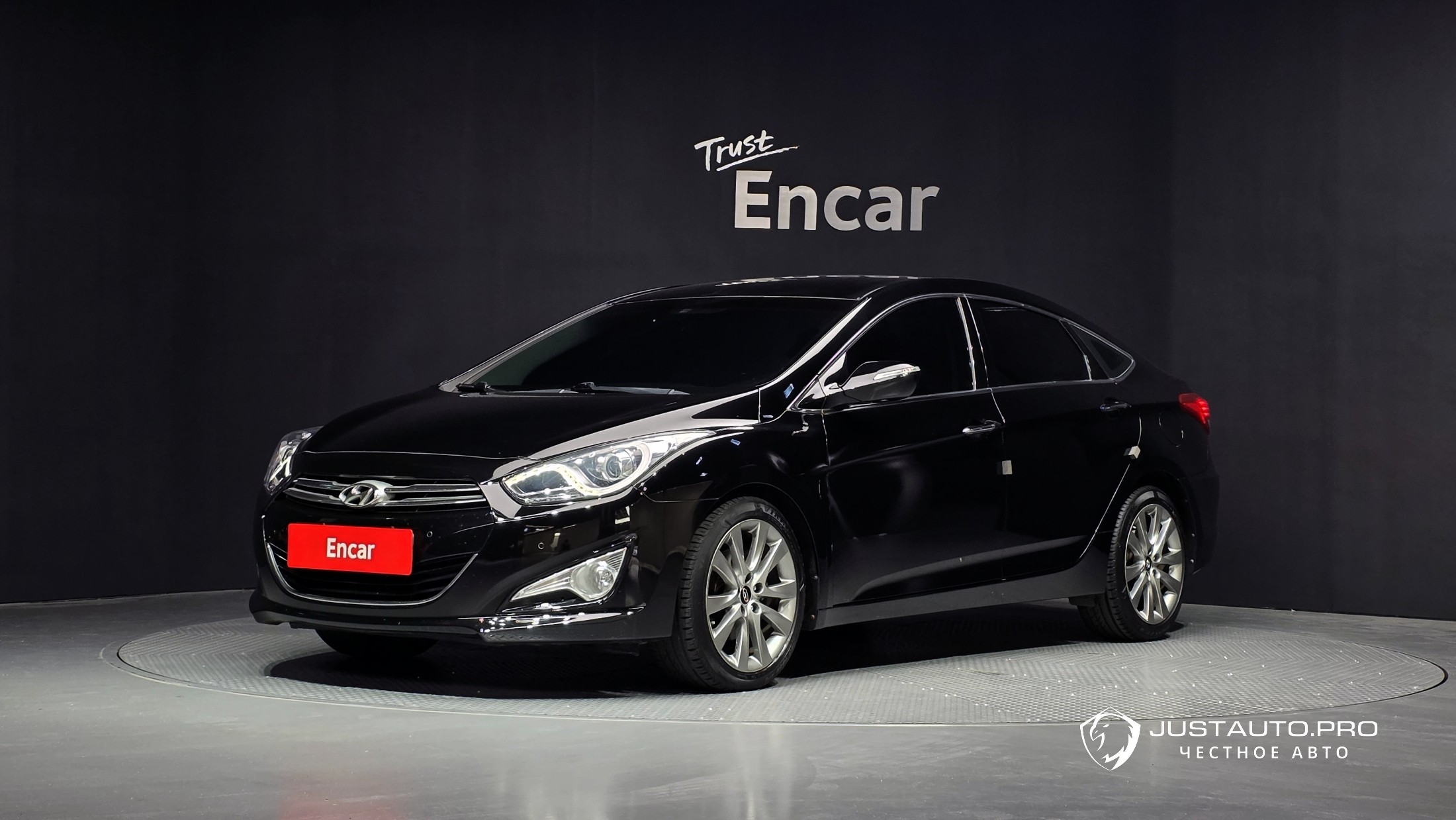 Автомобиль Hyundai i40