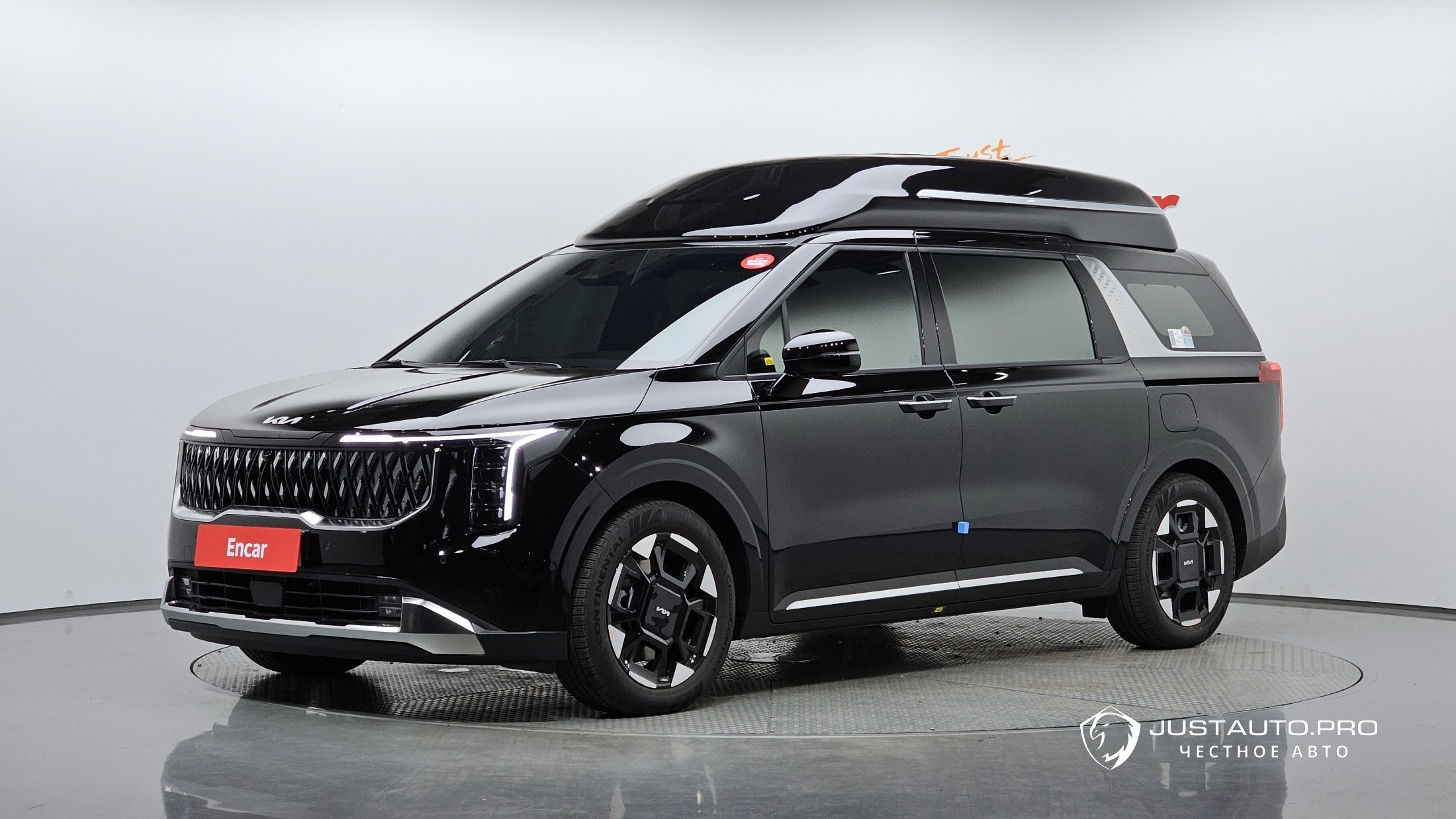 Автомобиль Kia Canival