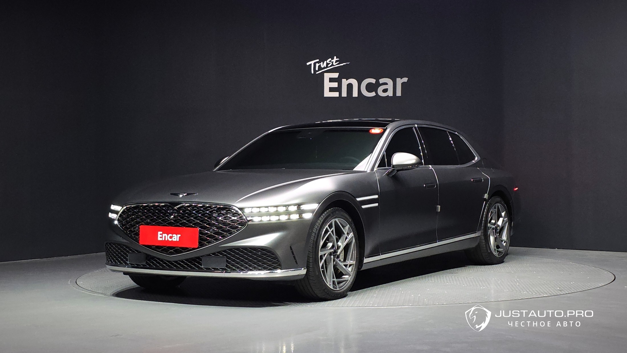 Автомобиль Genesis G90