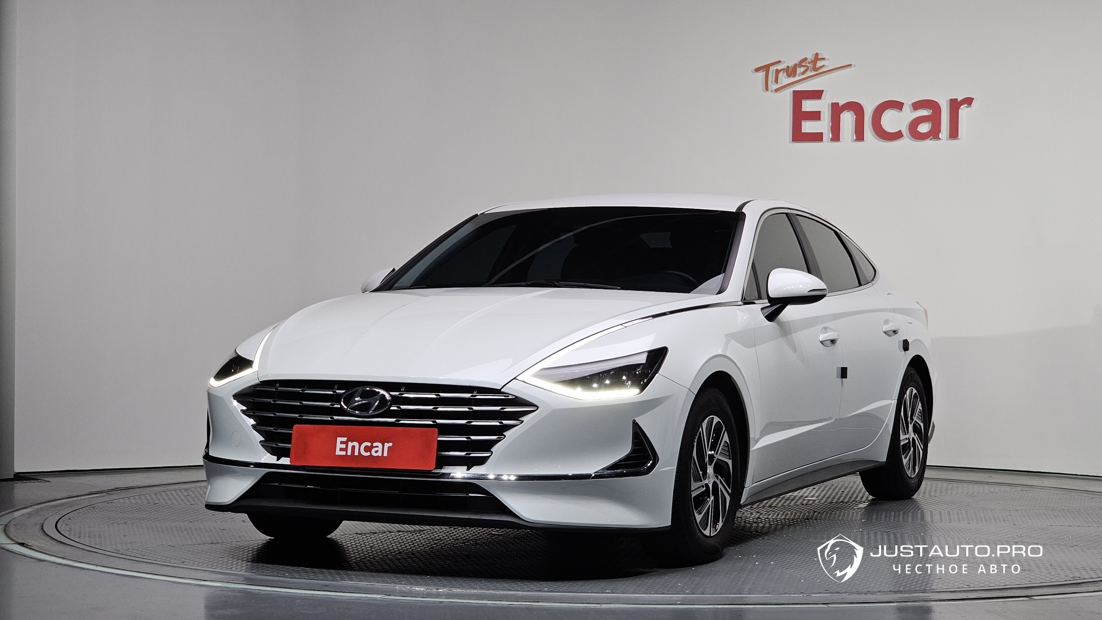 Автомобиль Hyundai Sonata