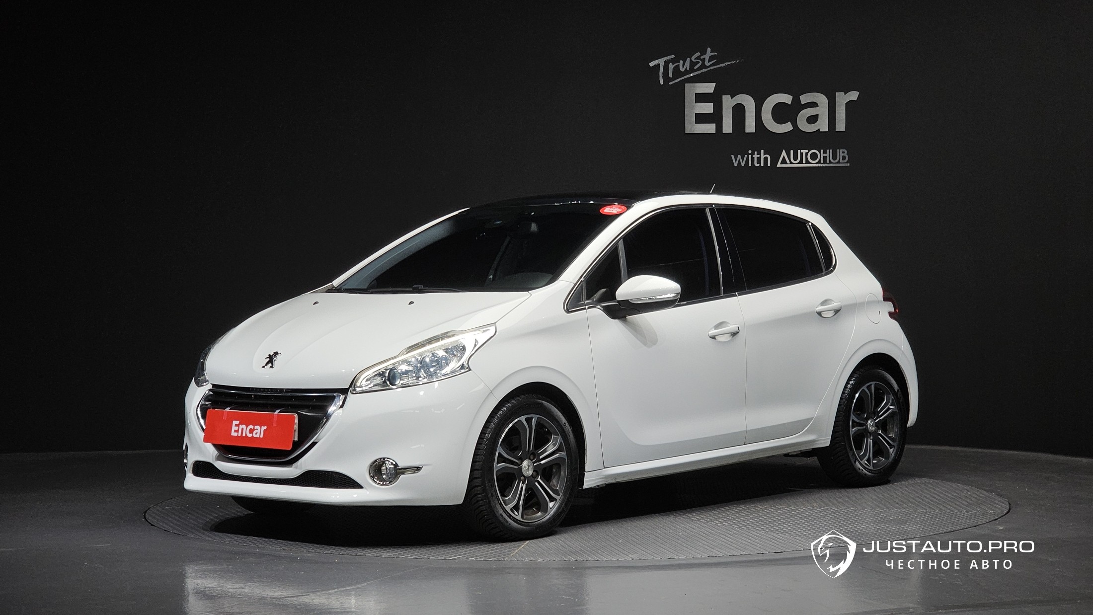 Автомобиль Peugeot 208
