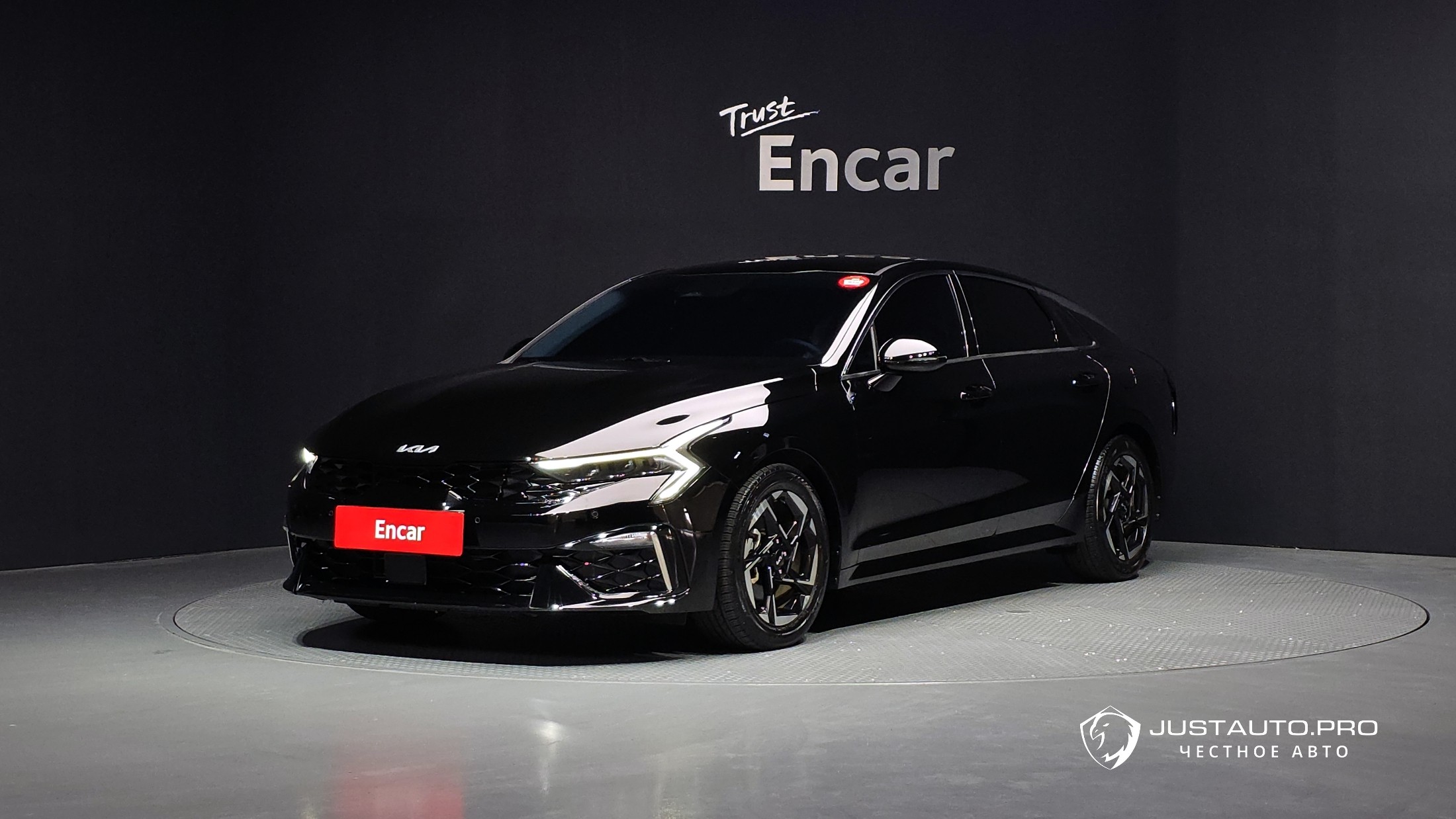 Автомобиль Kia K5
