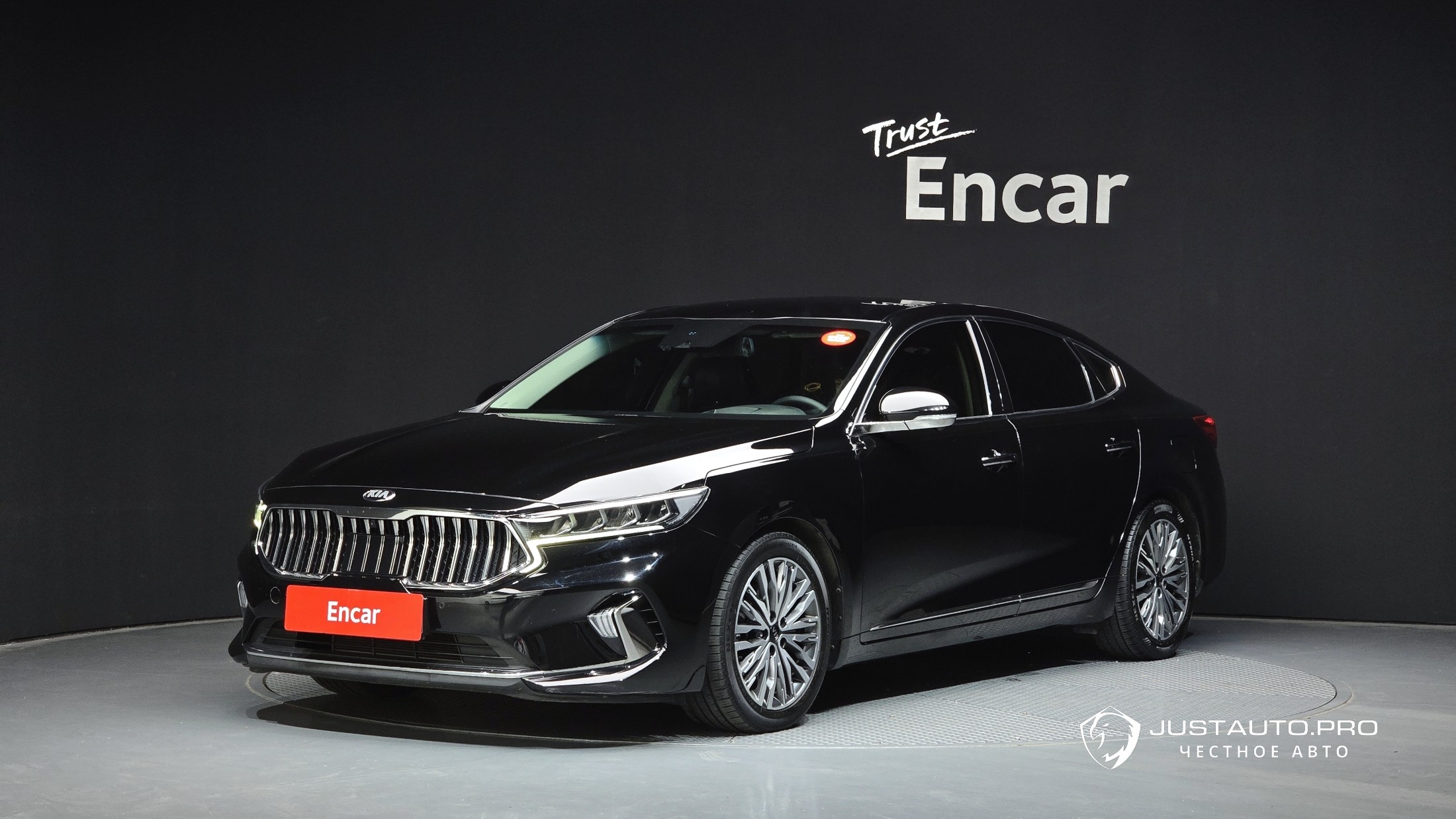 Автомобиль Kia K7