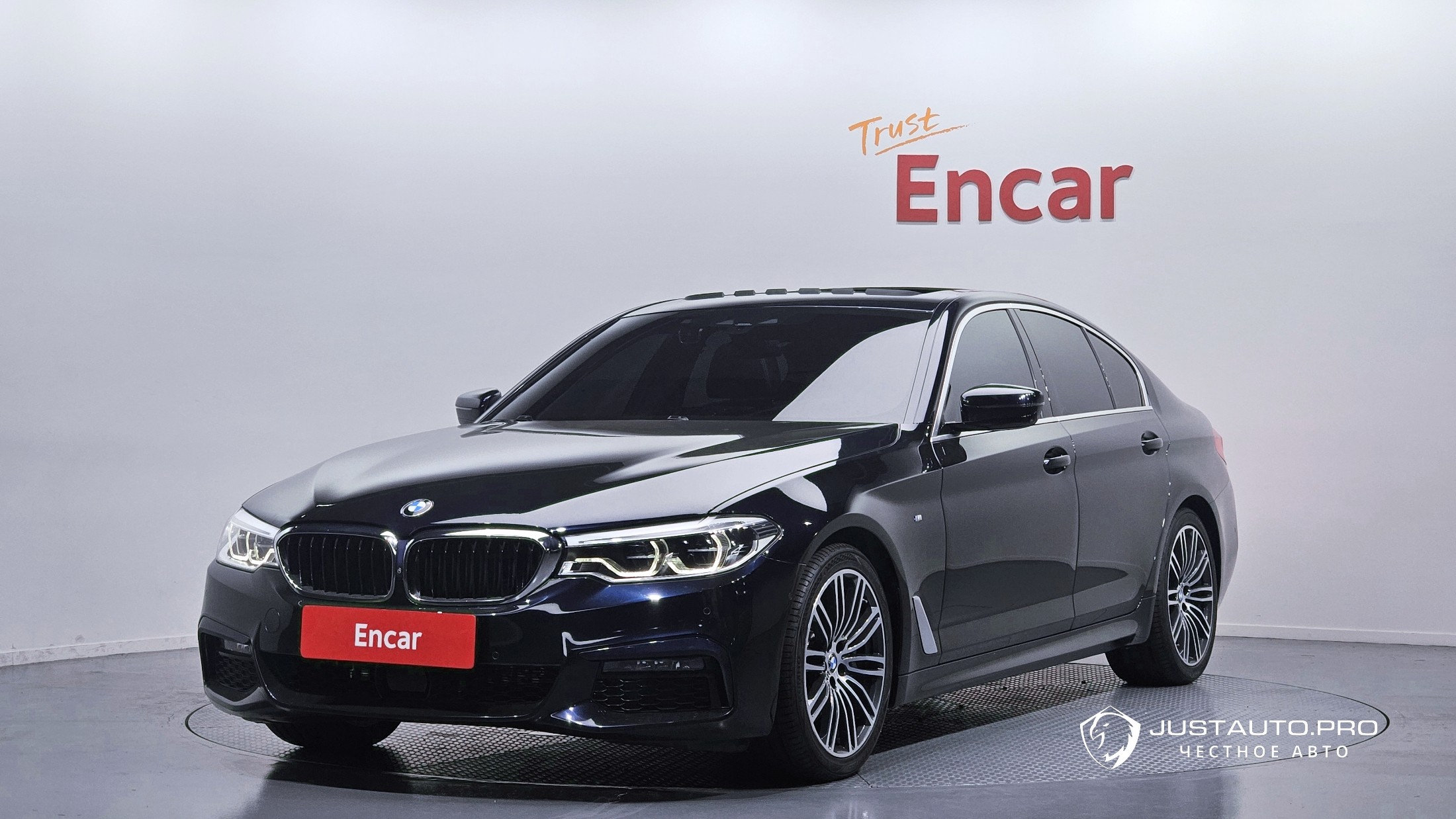 Автомобиль BMW 5-Series