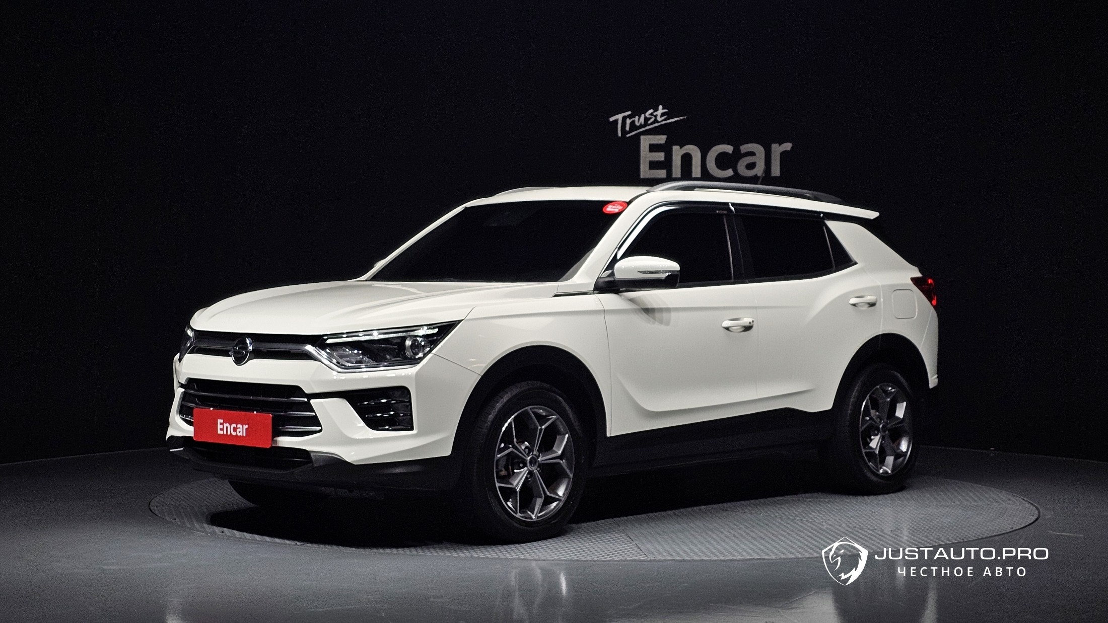 Автомобиль KG_Mobility_Ssangyong KORANDO
