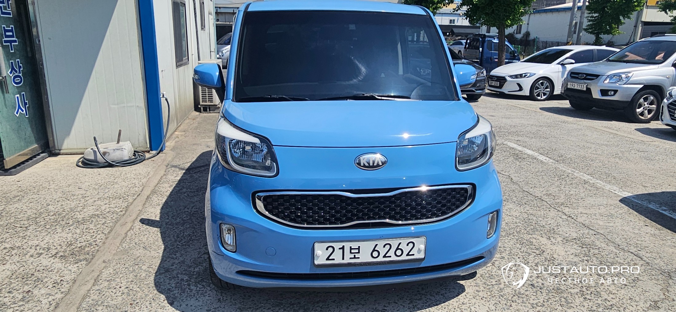 Автомобиль Kia RAY