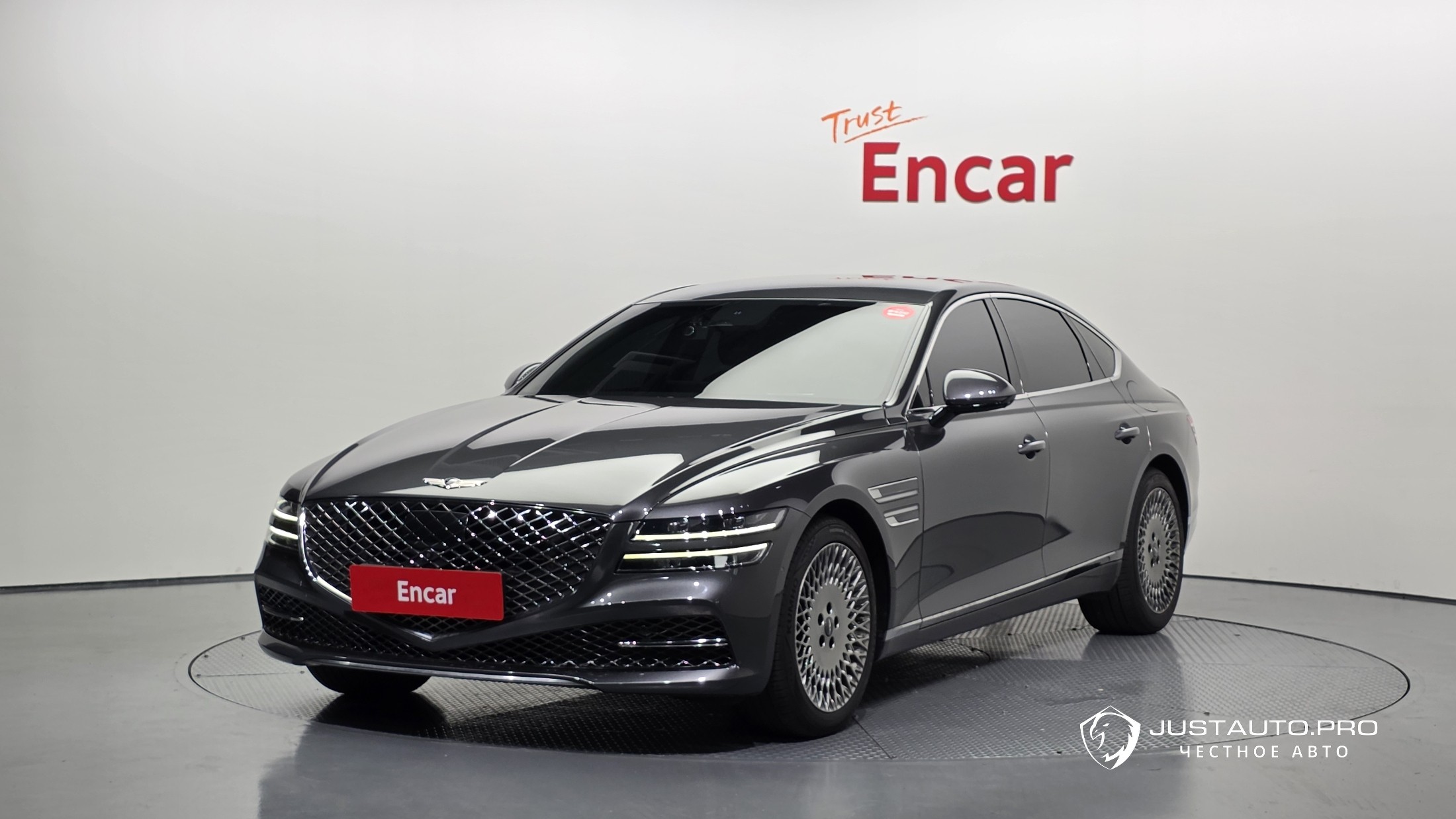 Автомобиль Genesis G80
