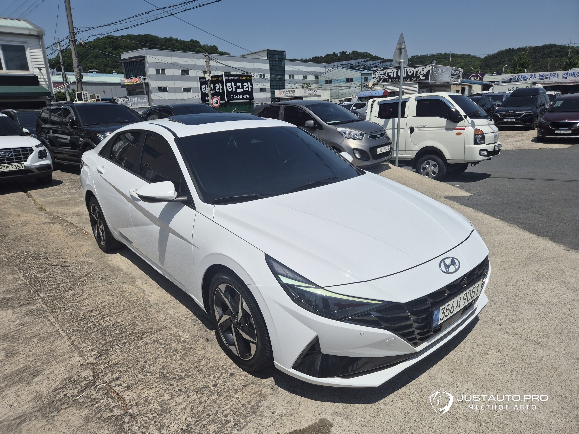 Автомобиль Hyundai AVANTE