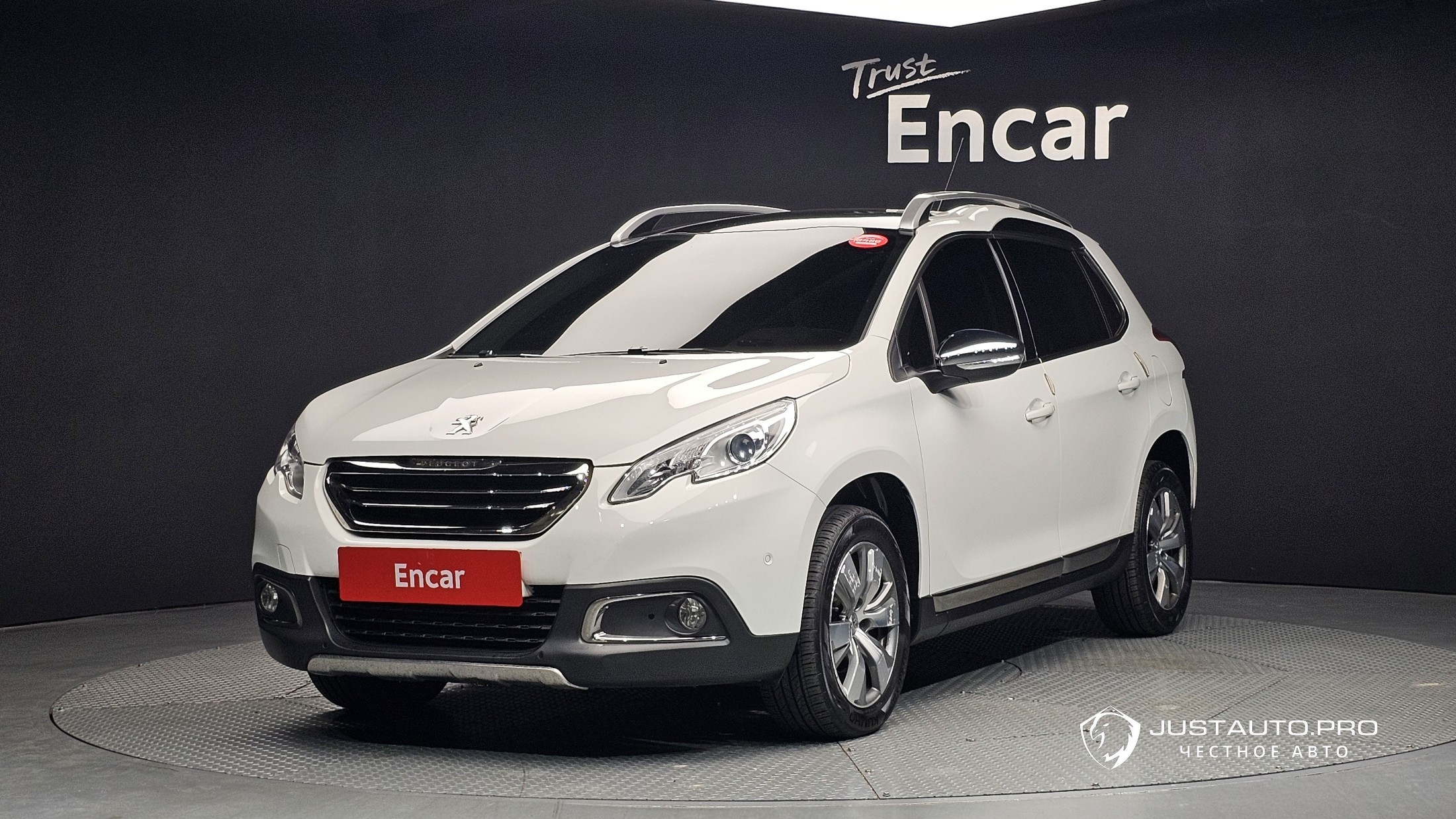 Автомобиль Peugeot 2008