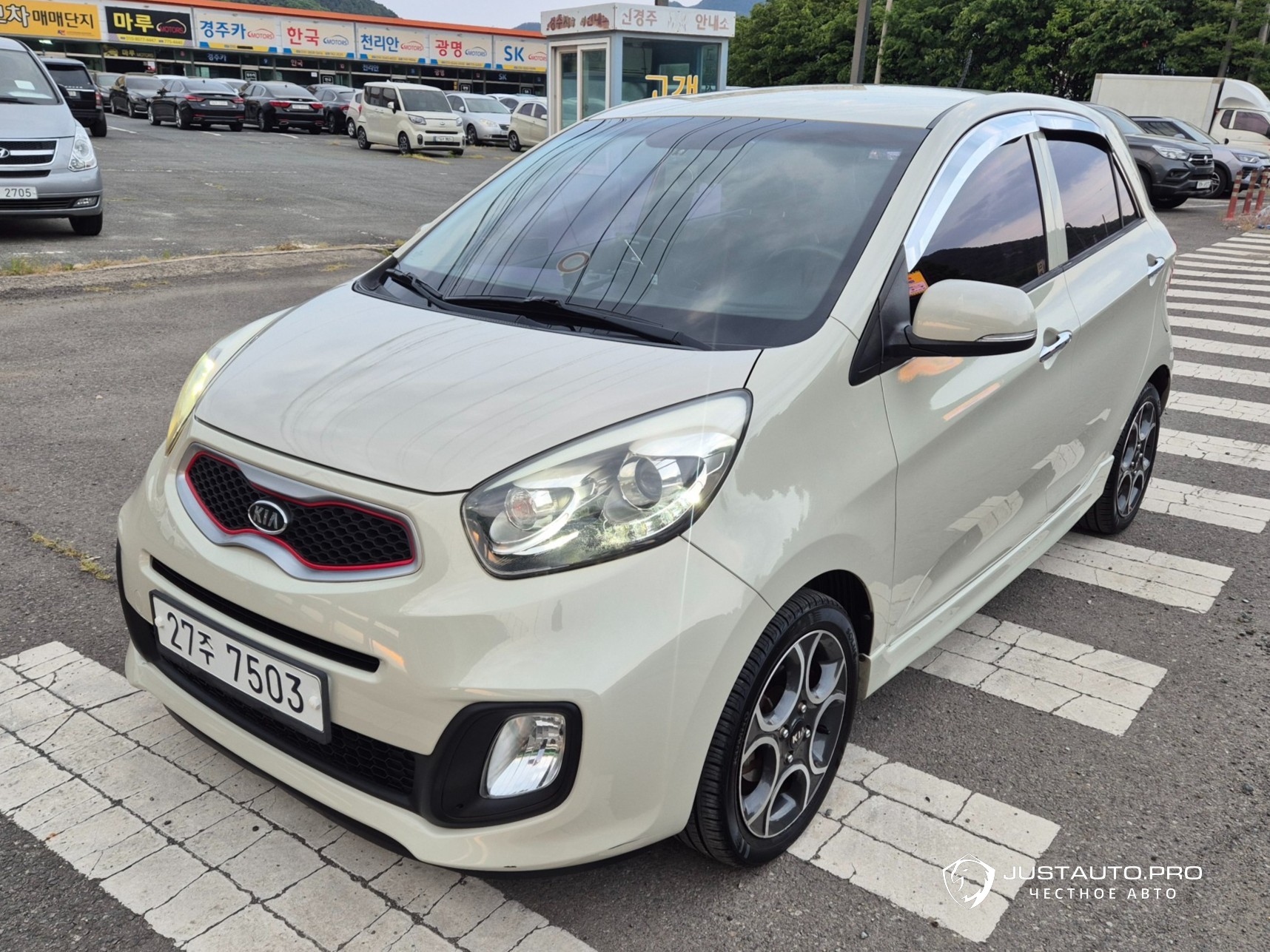 Автомобиль Kia morning