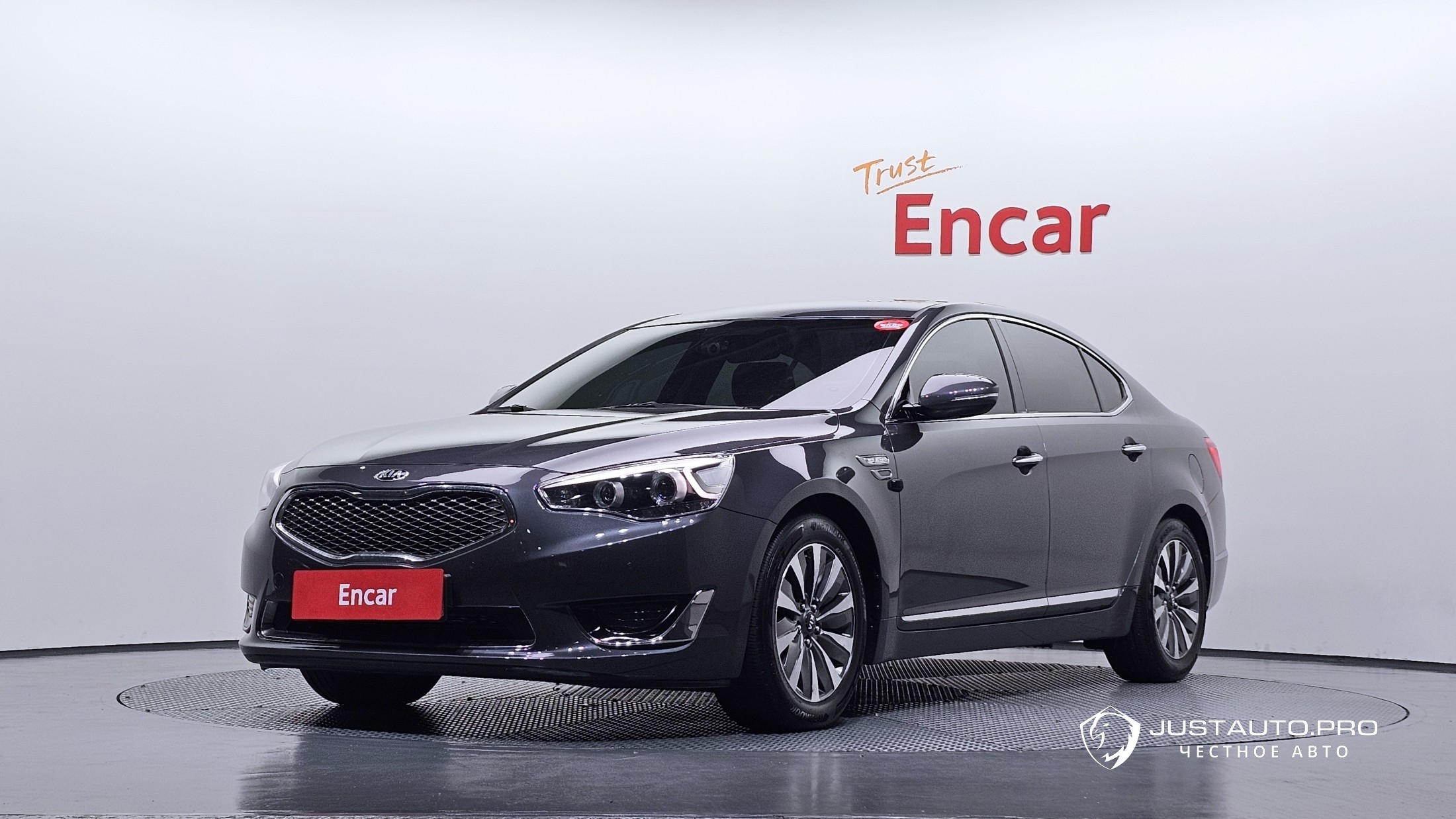 Автомобиль Kia K7
