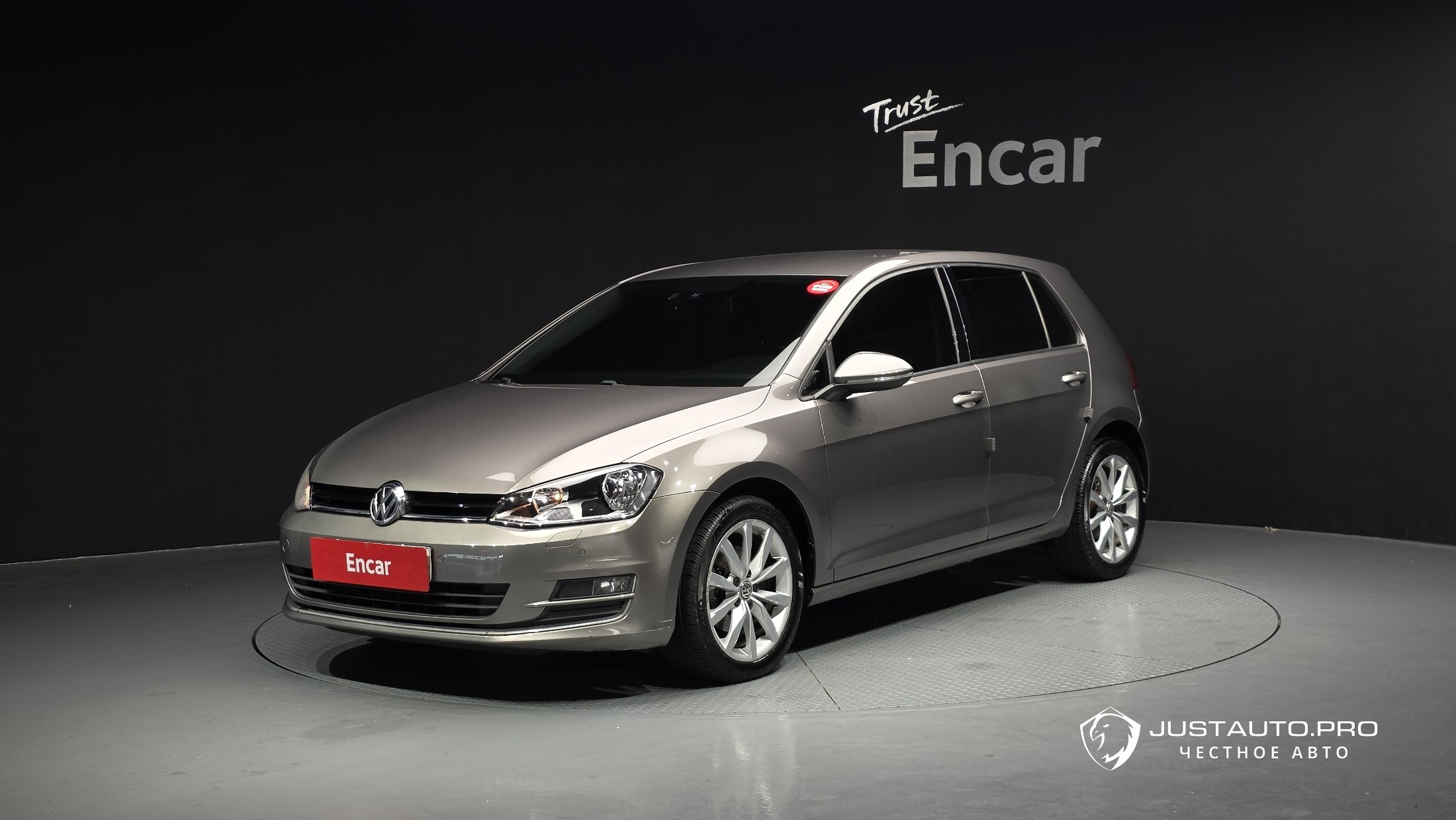 Автомобиль Volkswagen Golf