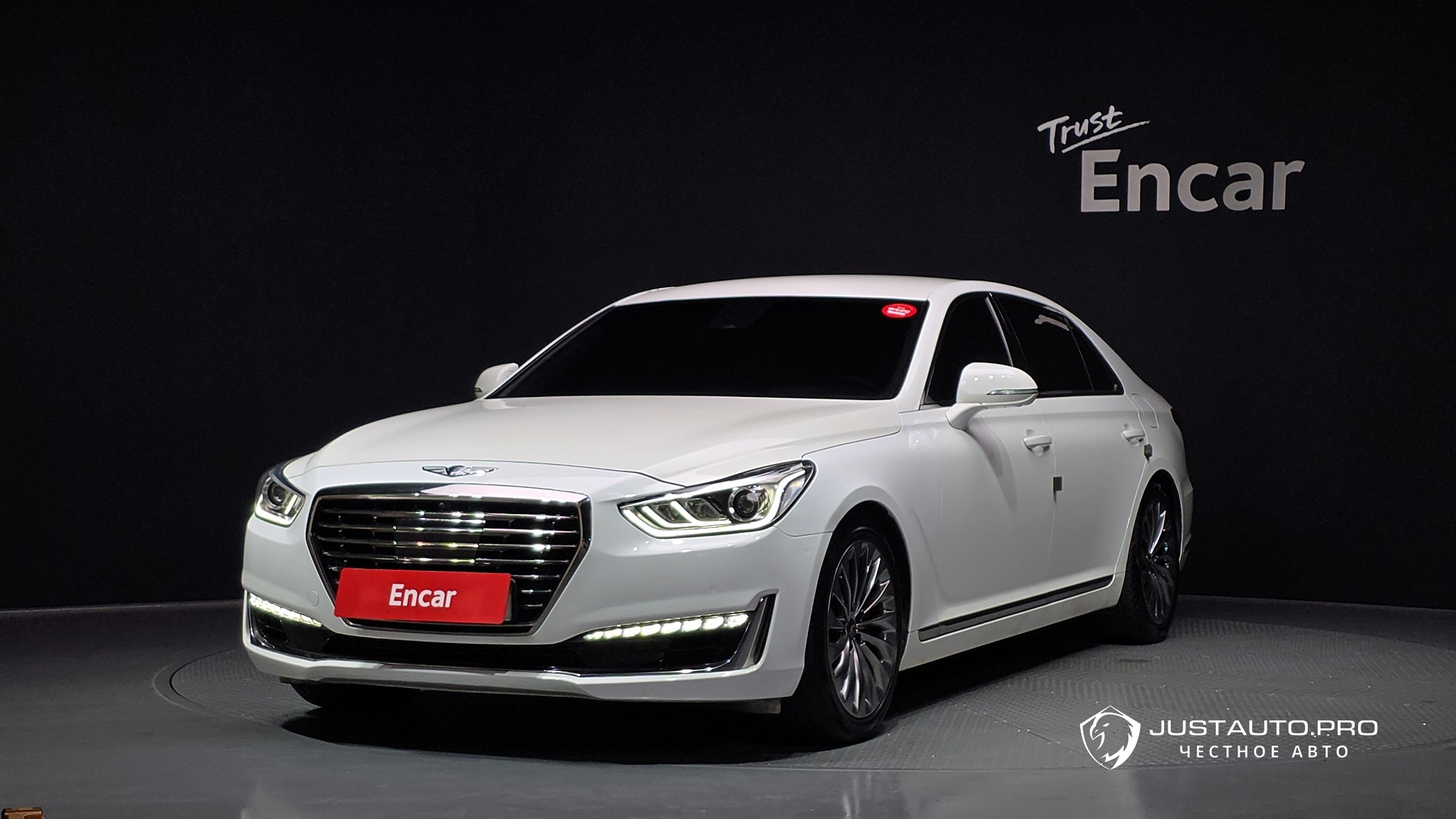 Автомобиль Genesis EQ900