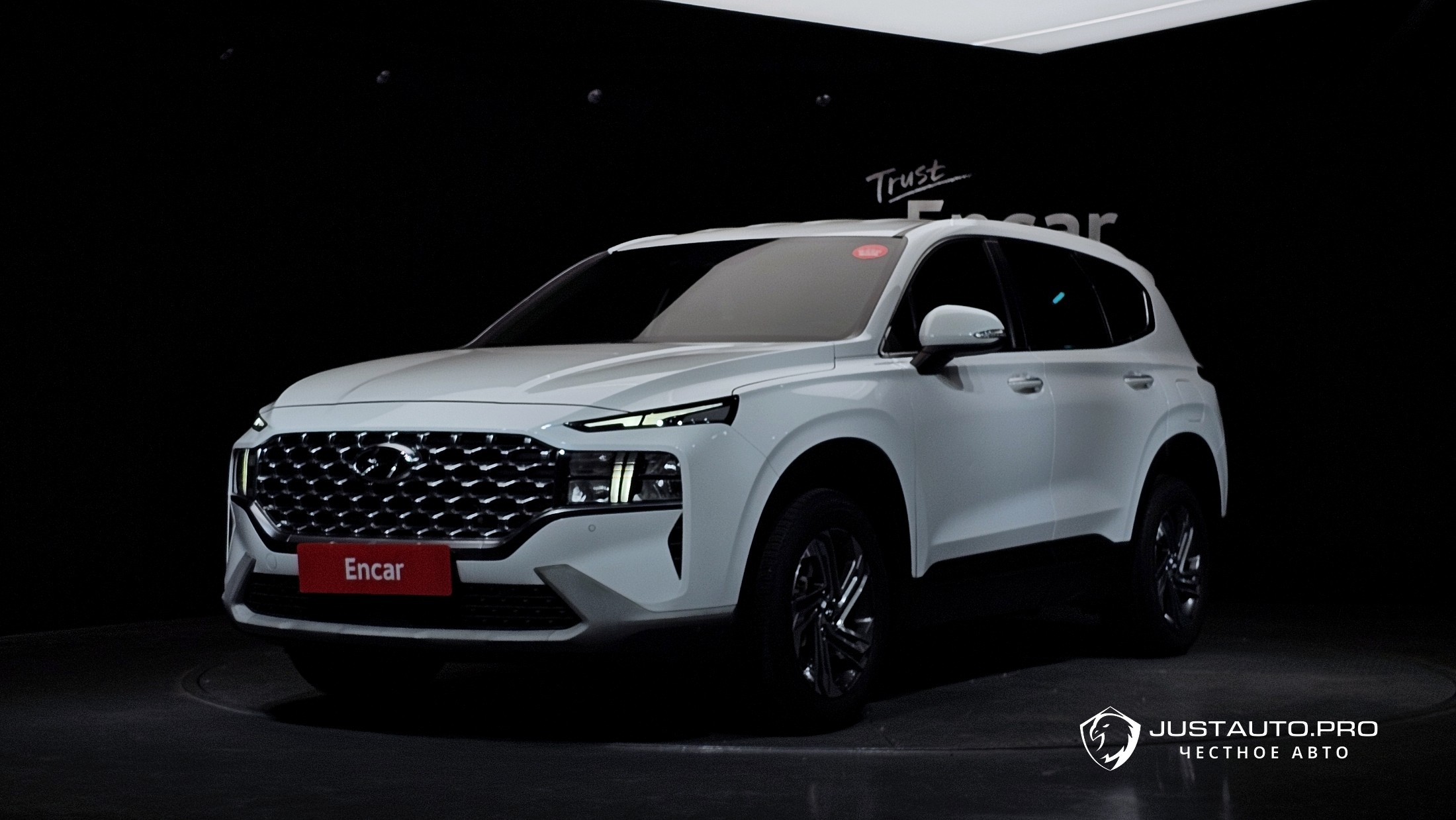 Автомобиль Hyundai Santafe