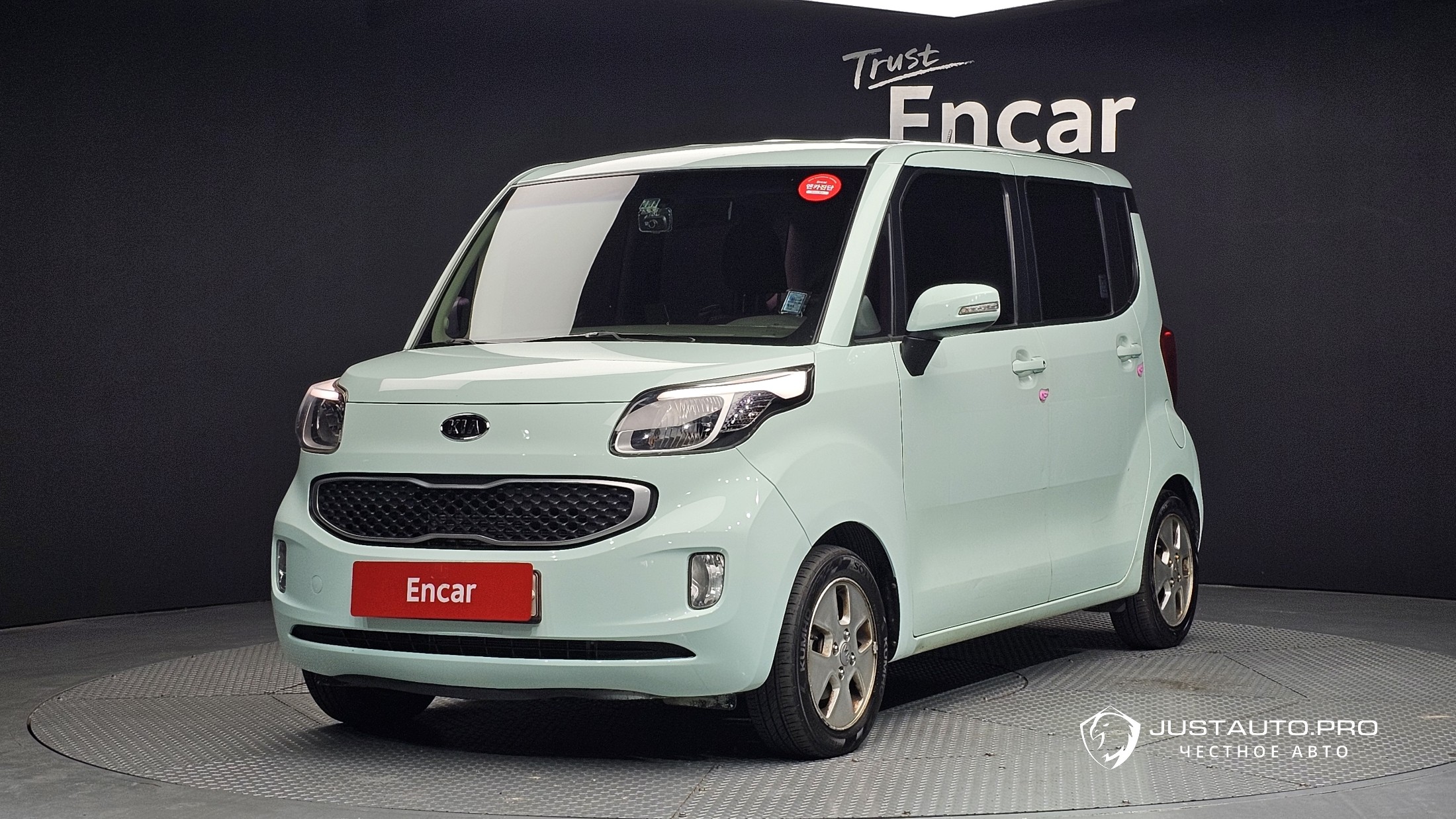 Автомобиль Kia RAY