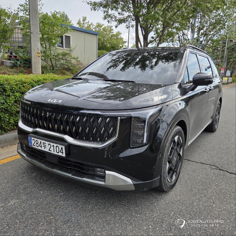 Автомобиль Kia Canival