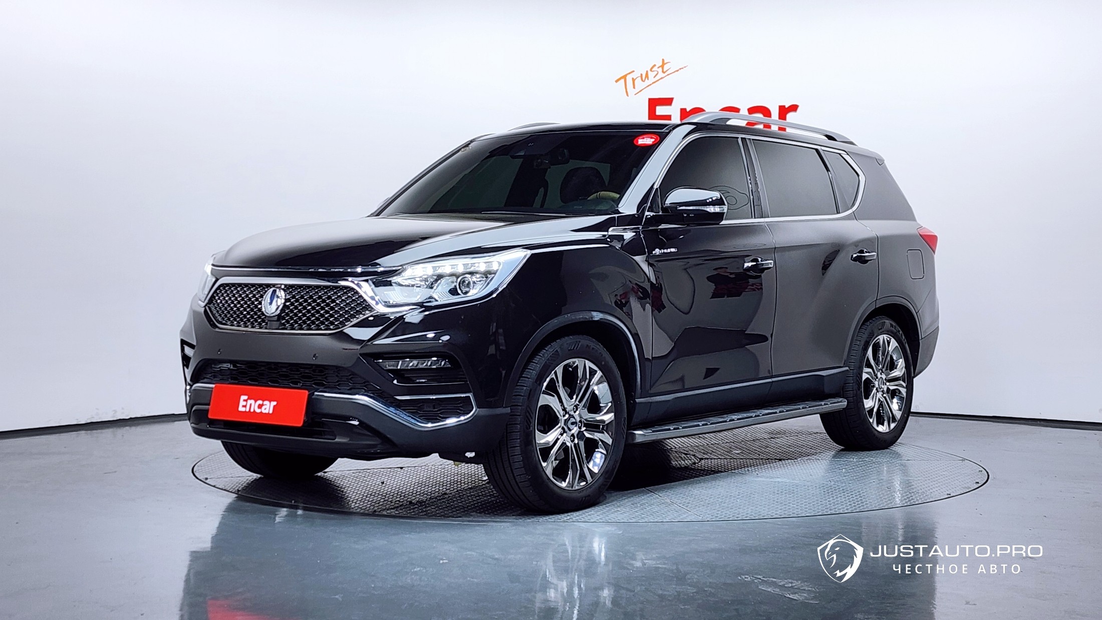 Автомобиль KG_Mobility_Ssangyong Rexton