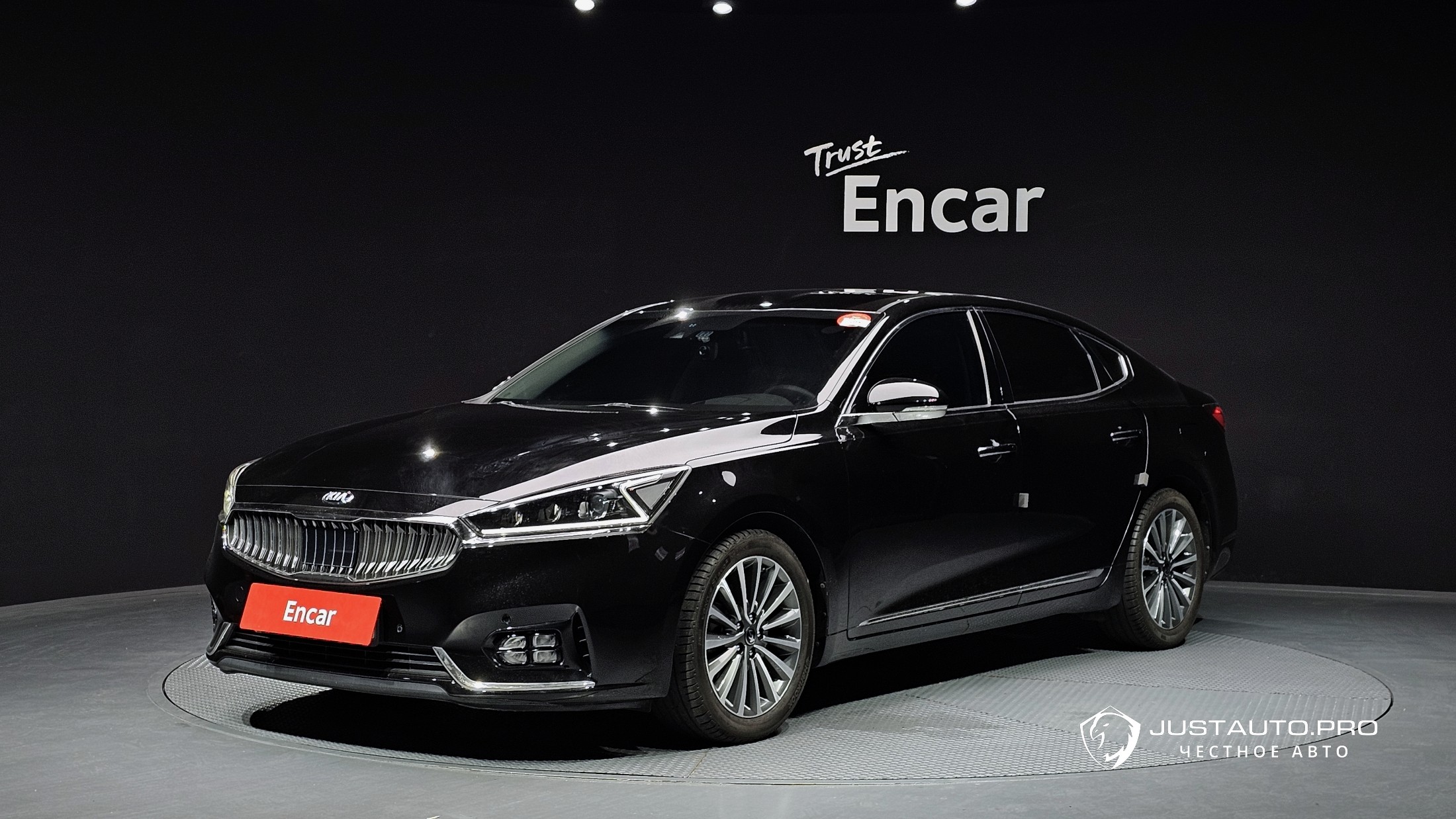 Автомобиль Kia K7
