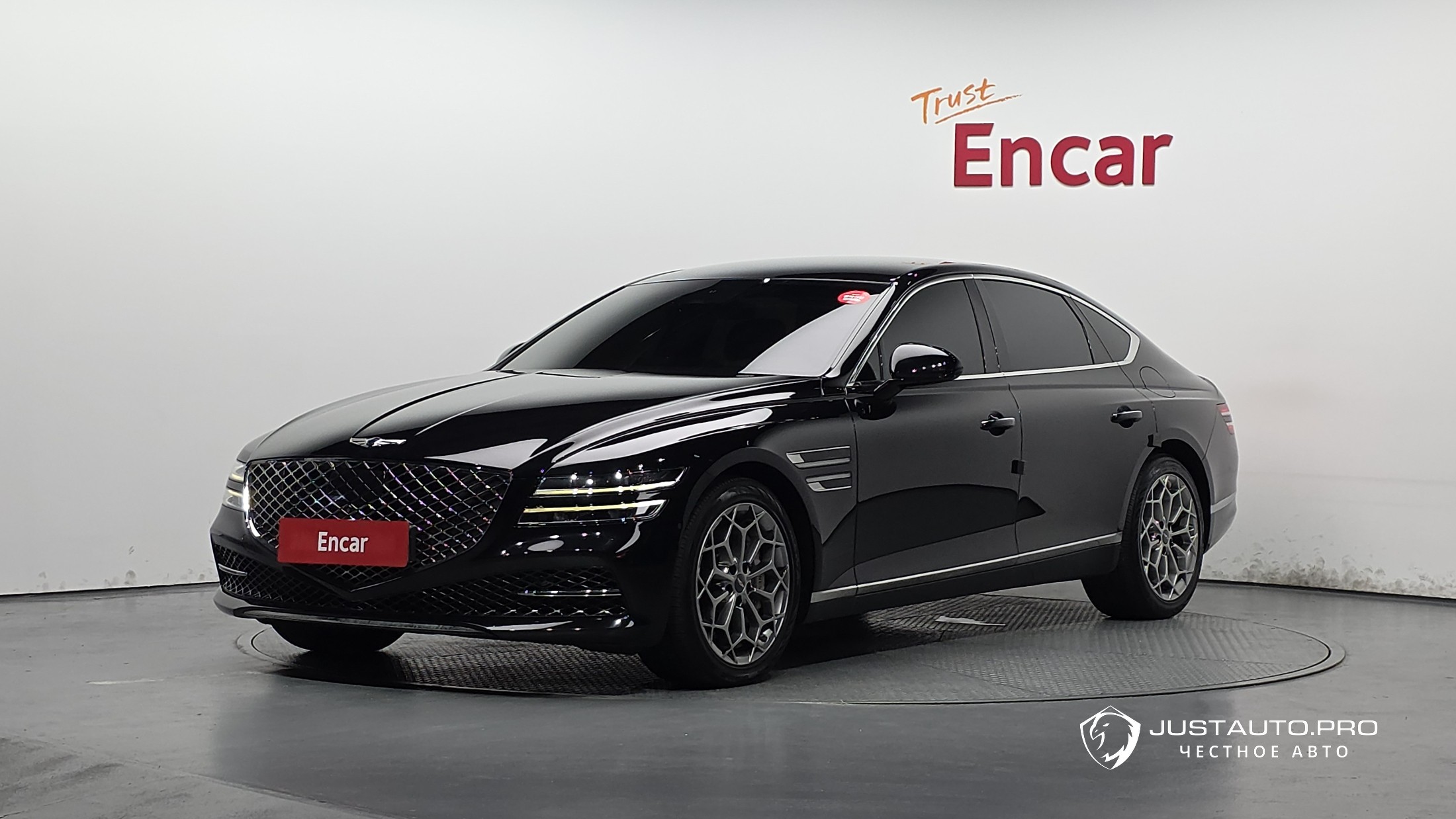 Автомобиль Genesis G80
