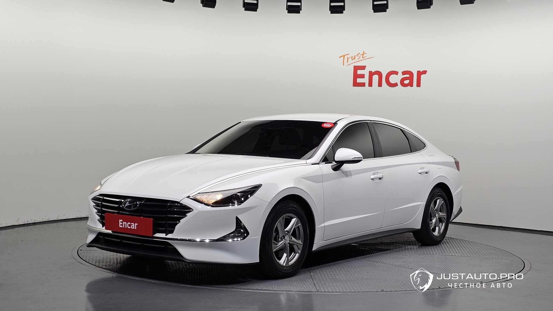 Автомобиль Hyundai Sonata