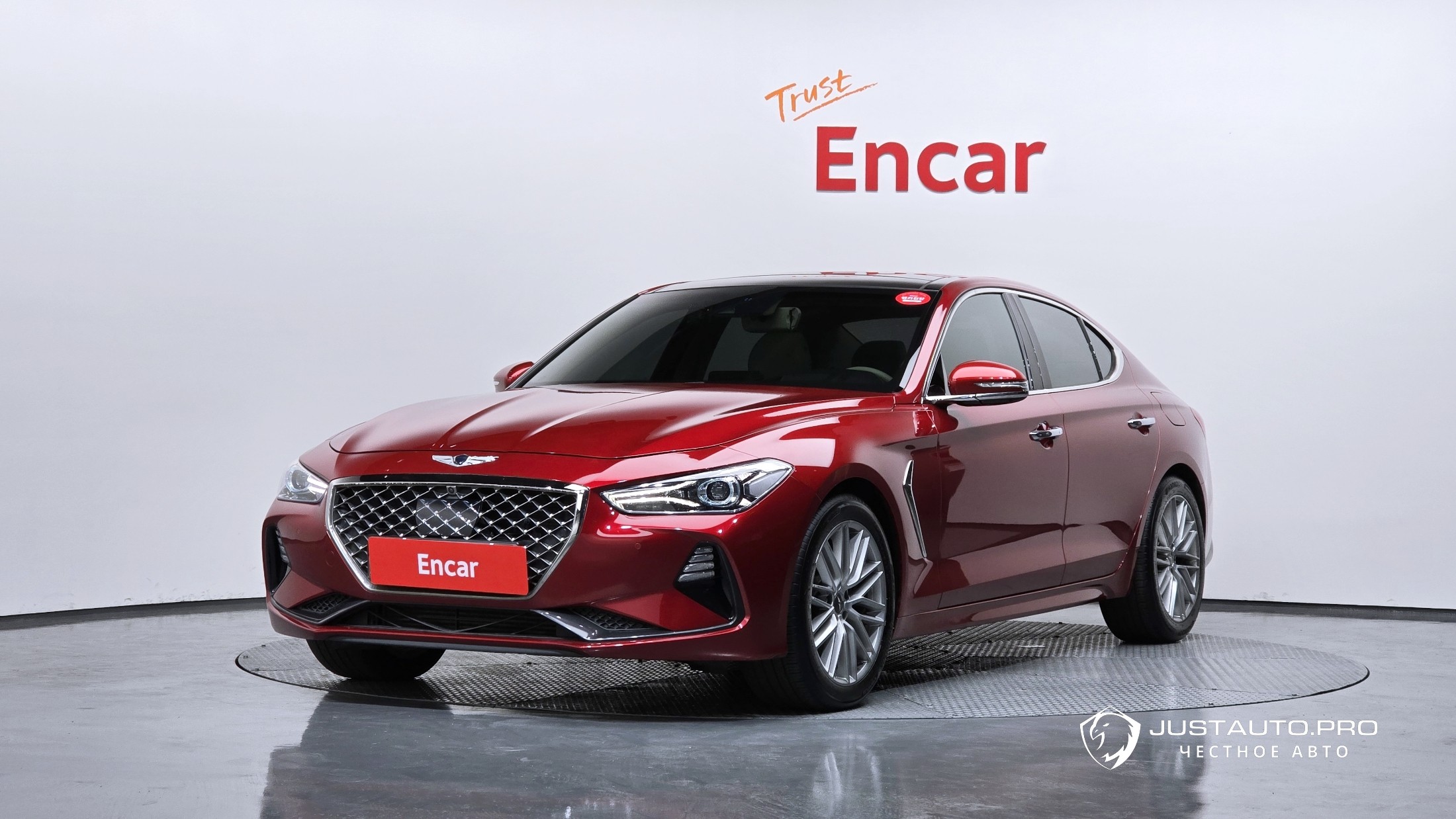 Автомобиль Genesis G70
