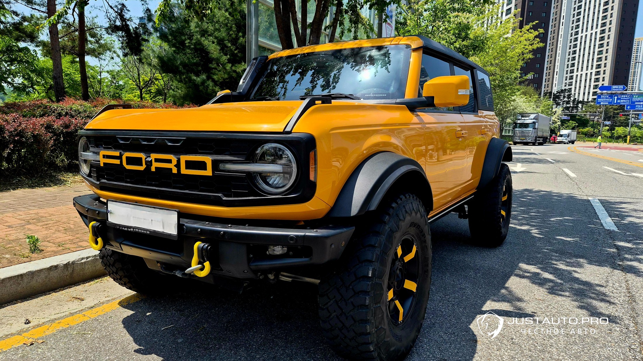 Автомобиль Ford Bronco