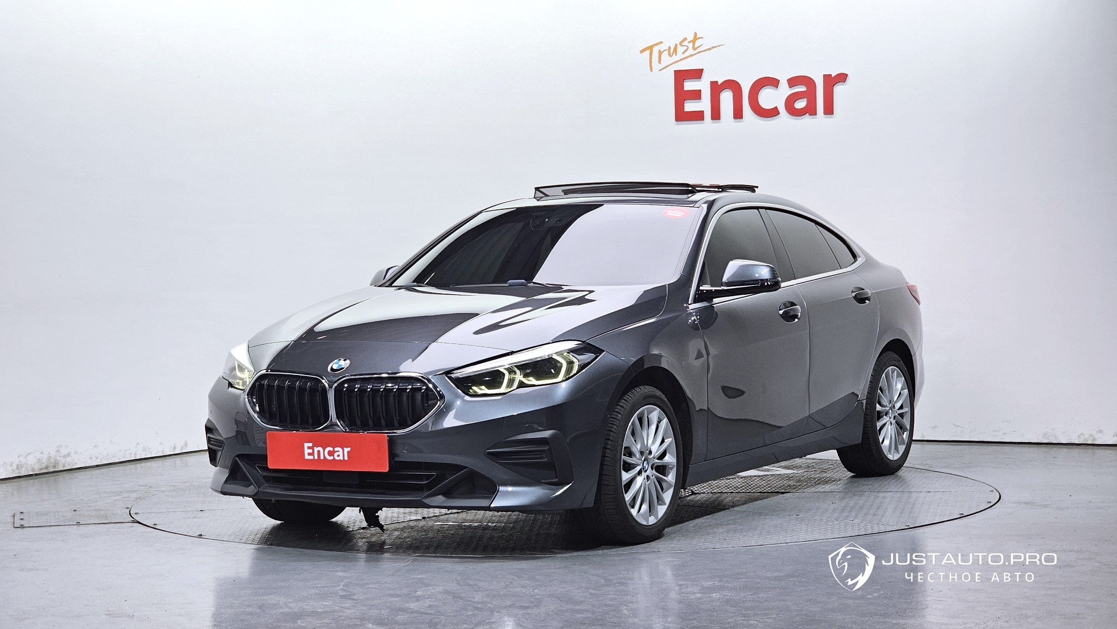 Автомобиль BMW 2-Series
