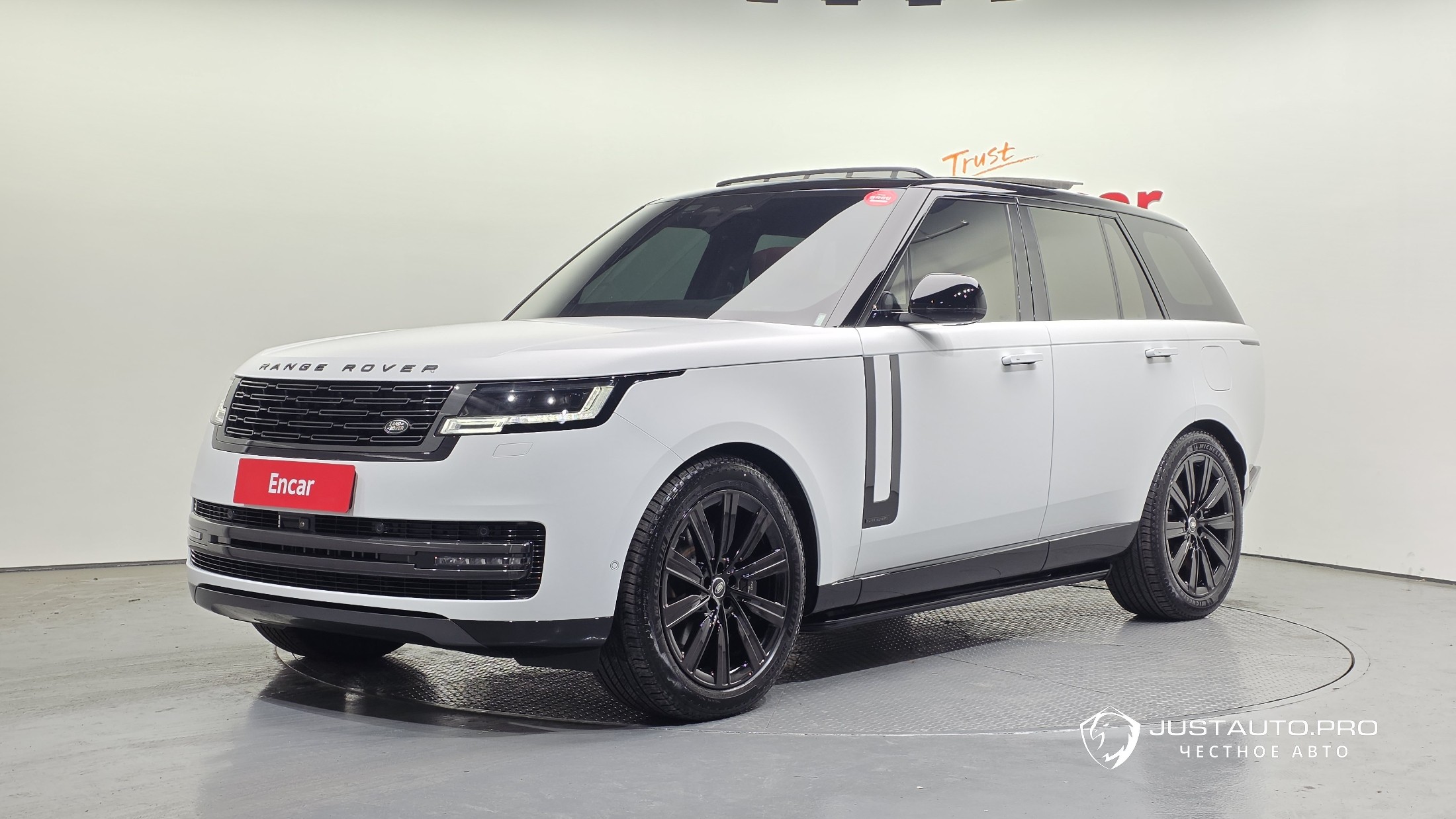 Автомобиль Land Rover Range Rover