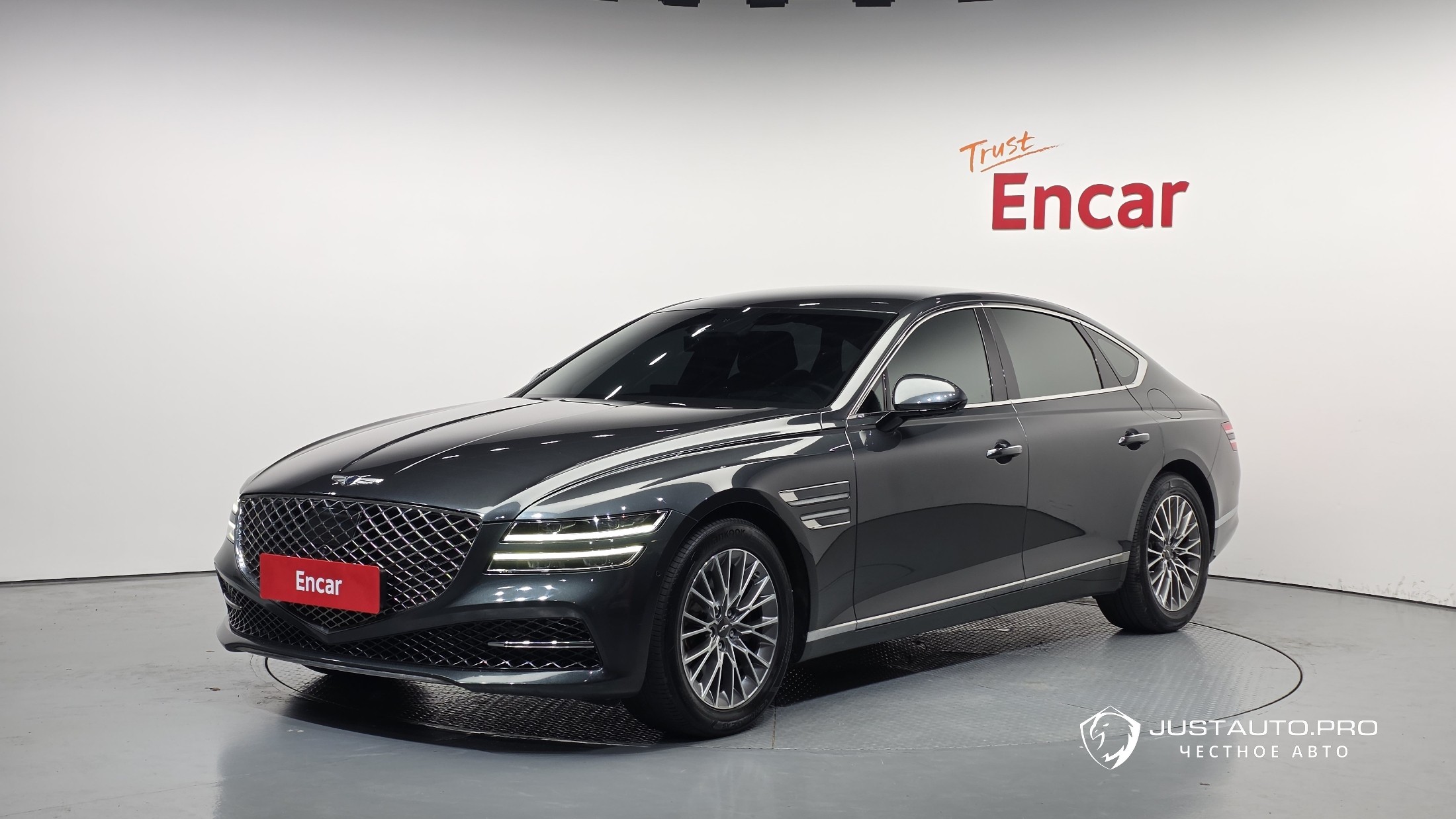 Автомобиль Genesis G80